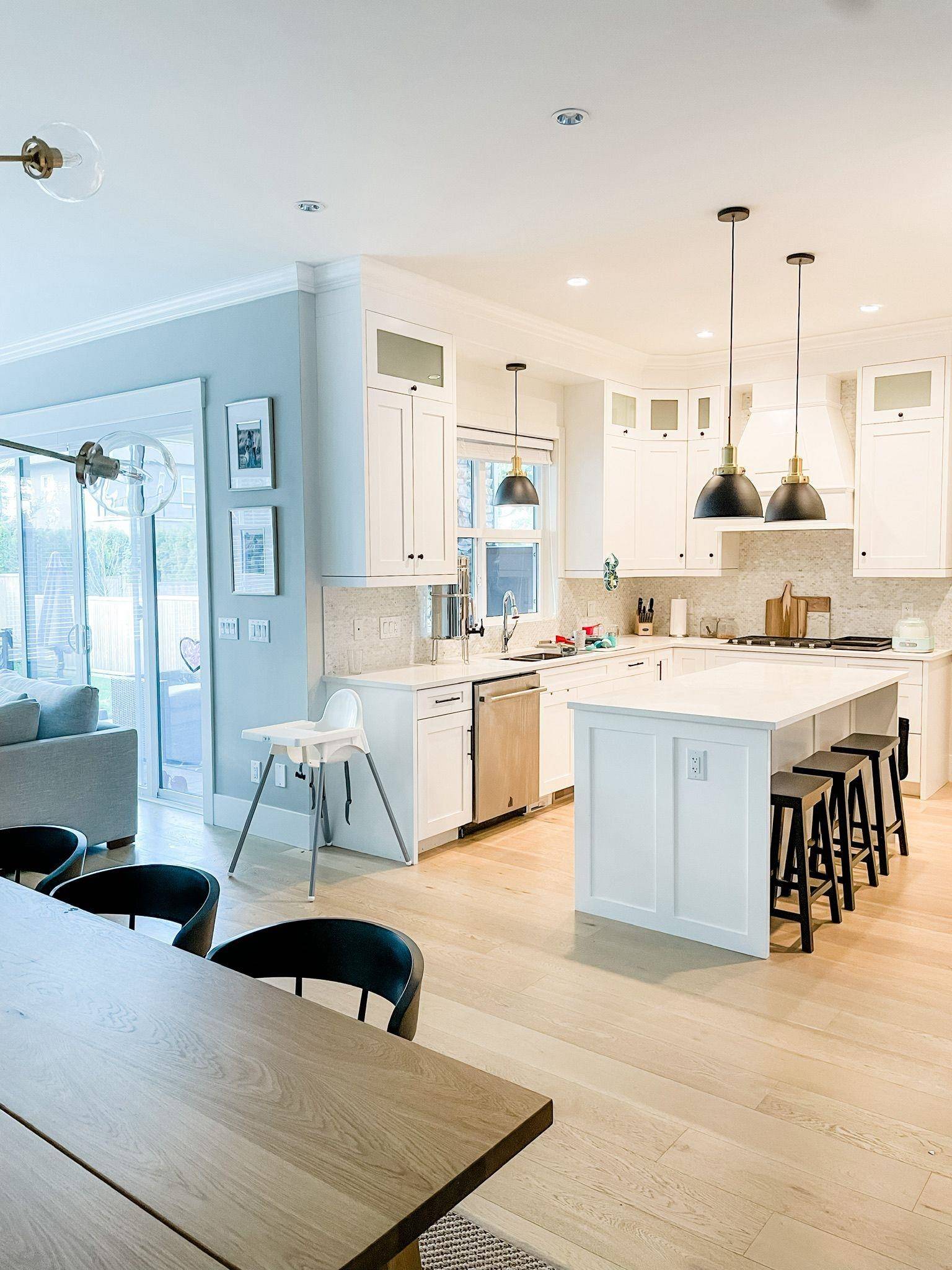 Surrey, BC V3Z 0Y9,17138 0a AVE