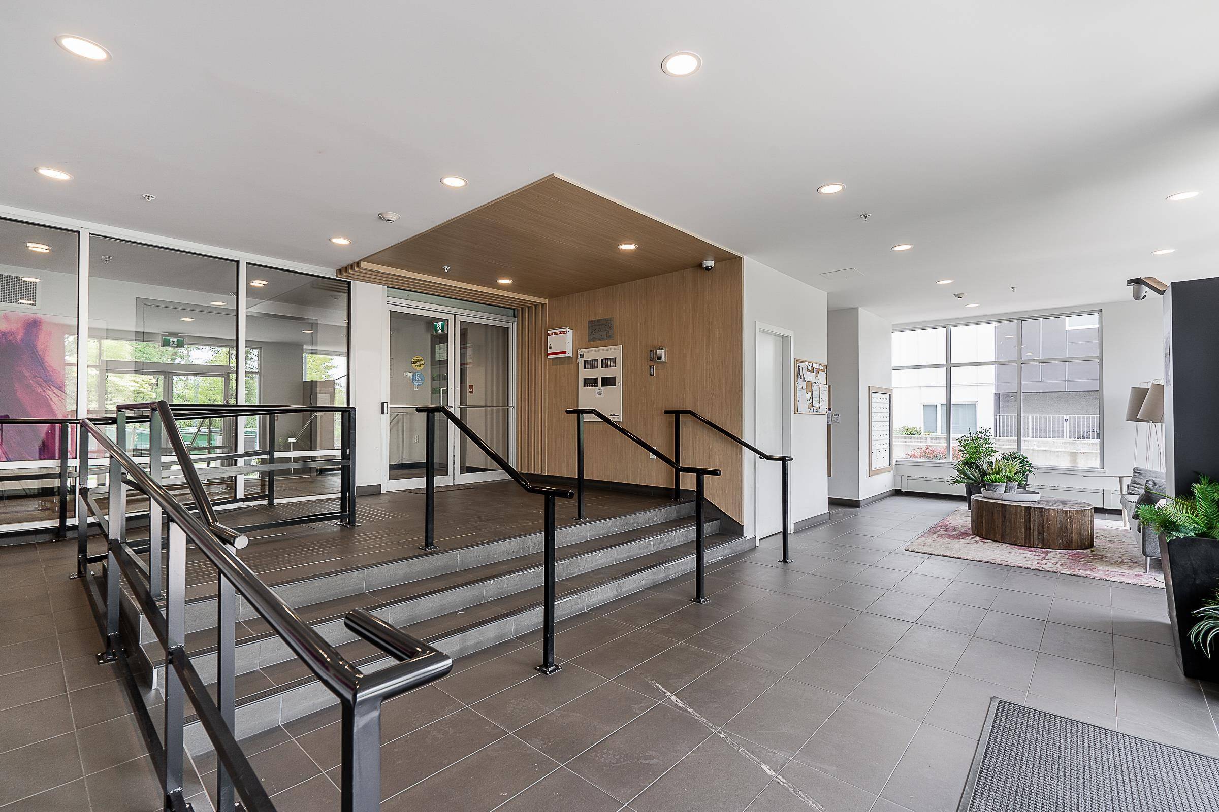 Surrey, BC V3T 0M9,13963 105 BLVD #508