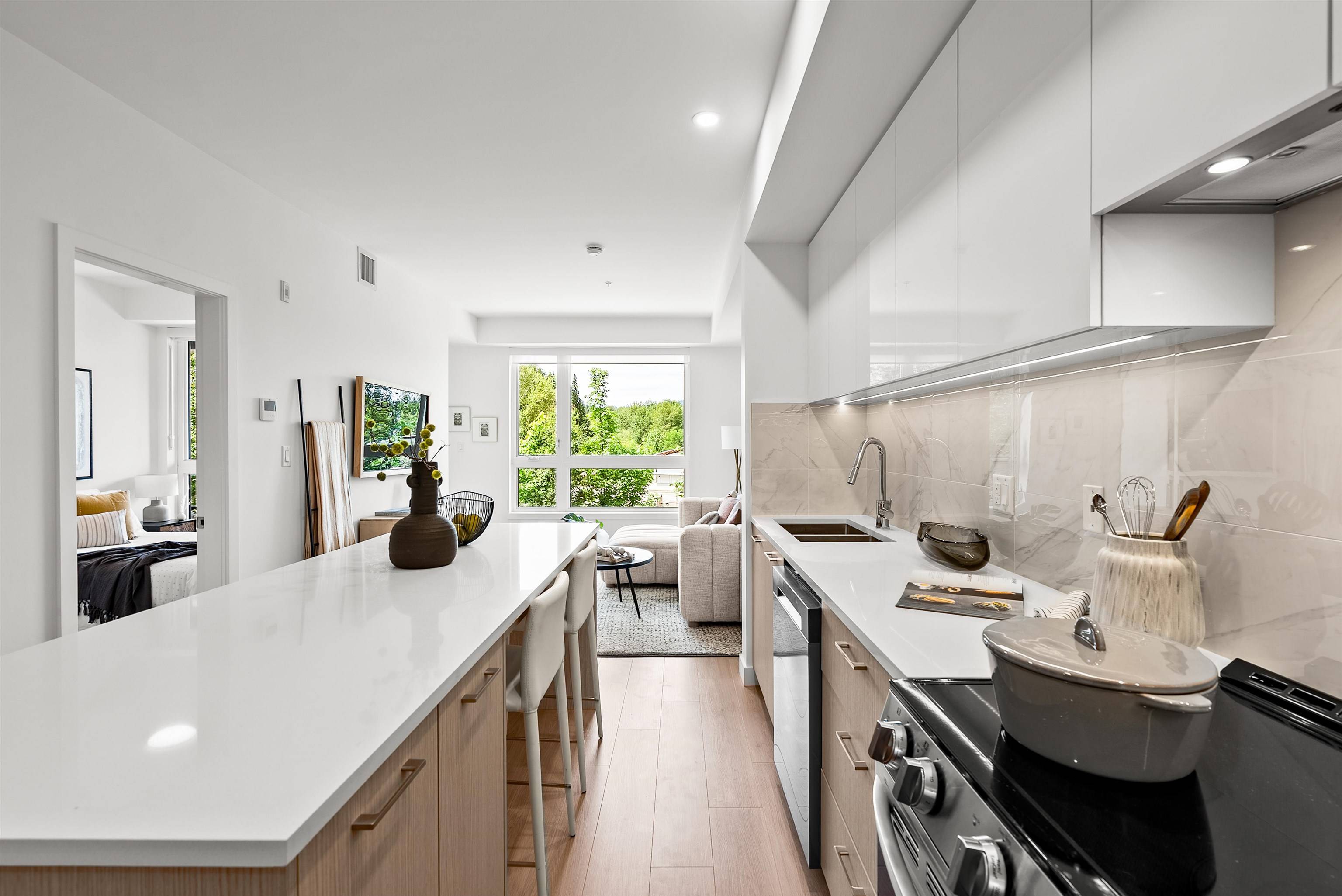 Port Moody, BC V0V 0V0,154 James RD #212