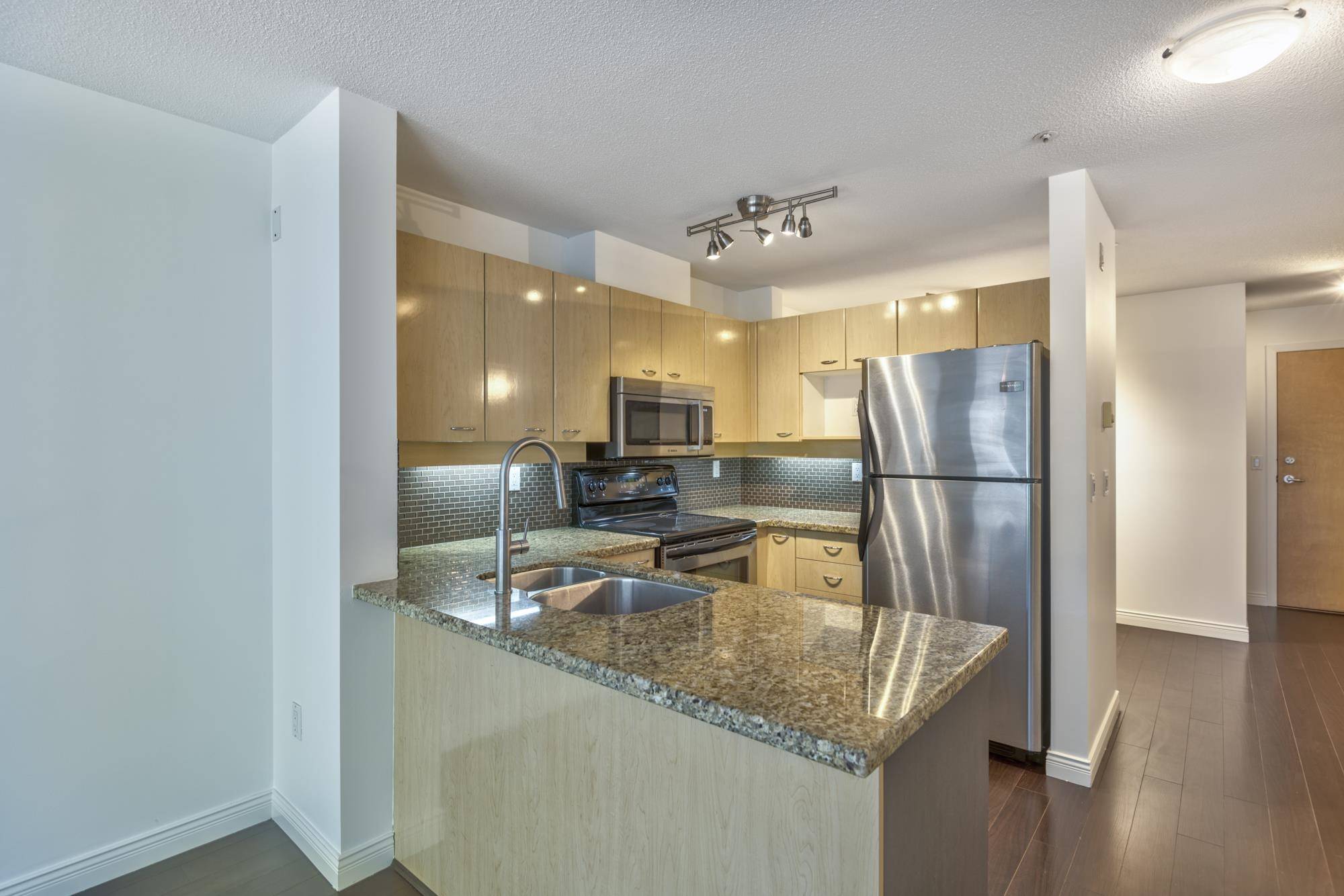 Vancouver, BC V6K 4S9,2288 Marstrand AVE #307