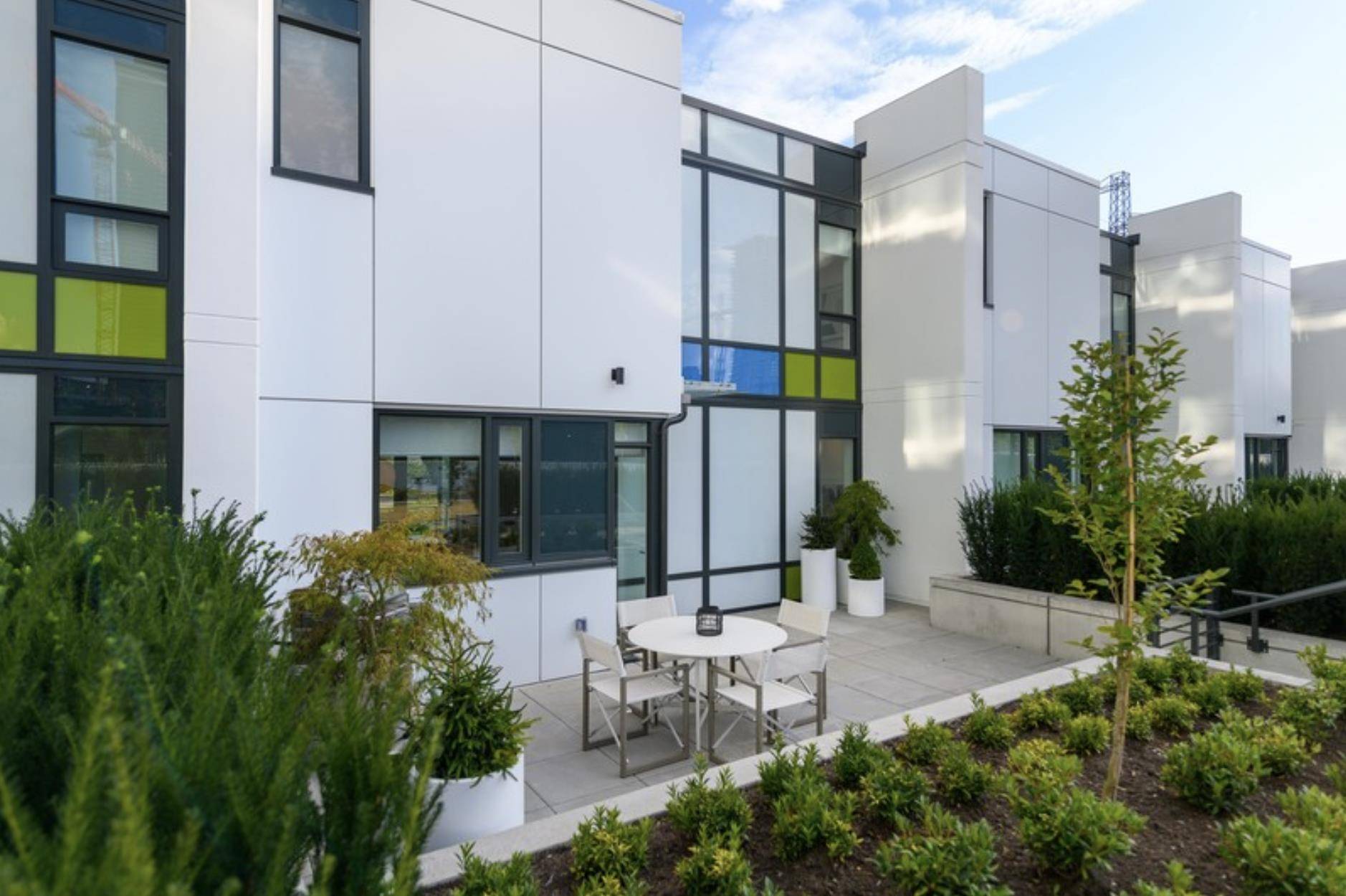 Burnaby, BC V5C 0N6,2425 Alpha AVE #103