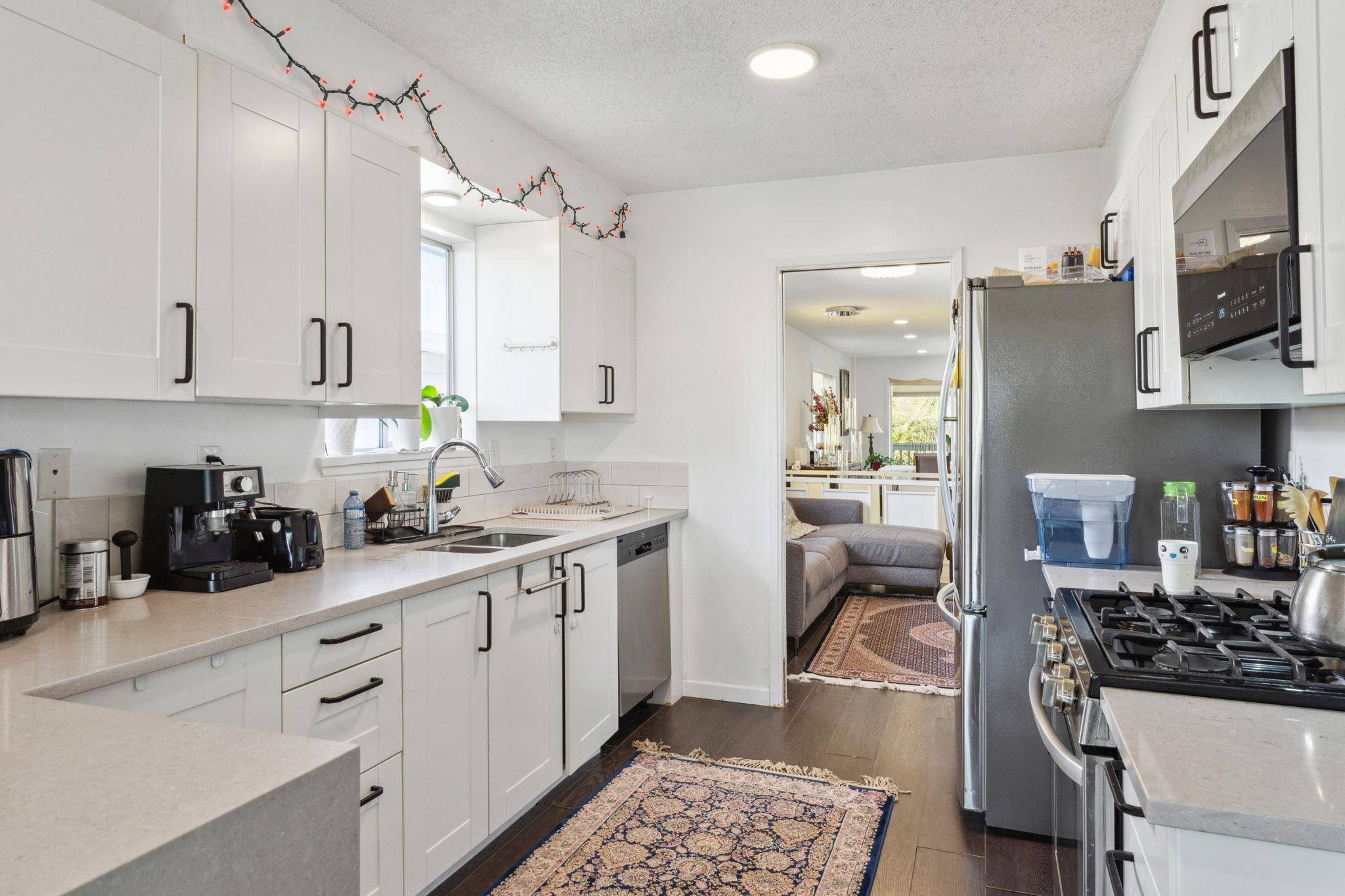North Vancouver, BC V7M 2T4,1949 Mahon AVE
