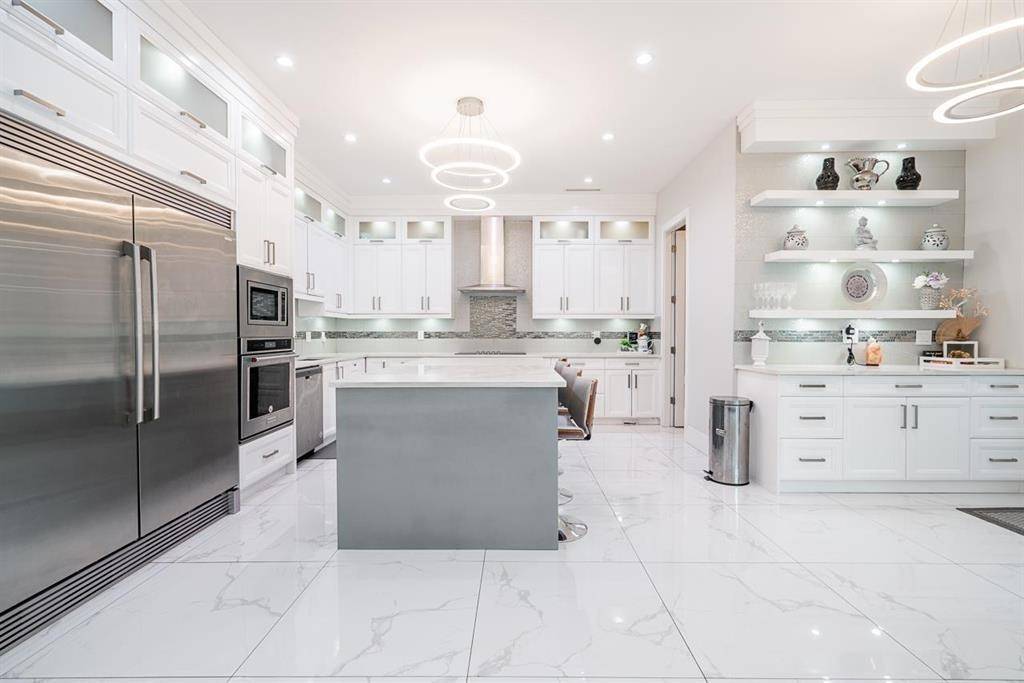 Surrey, BC V3V 6P9,8821 Queen Mary BLVD