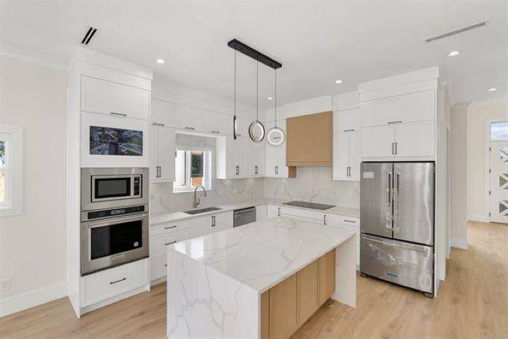 Surrey, BC V3S 9X7,16685 15a AVE