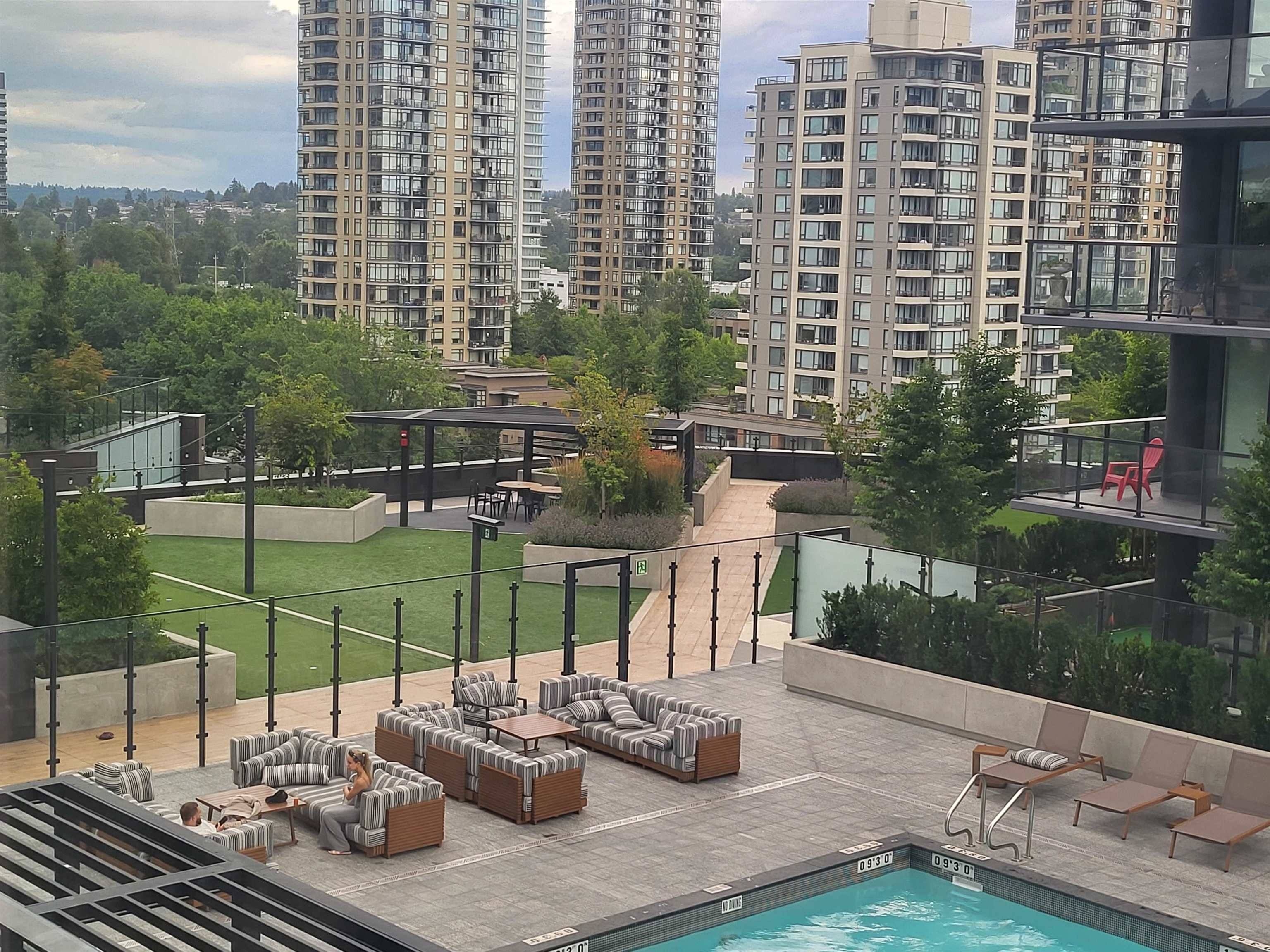 Burnaby, BC V5C 0N8,2108 Gilmore AVE #801