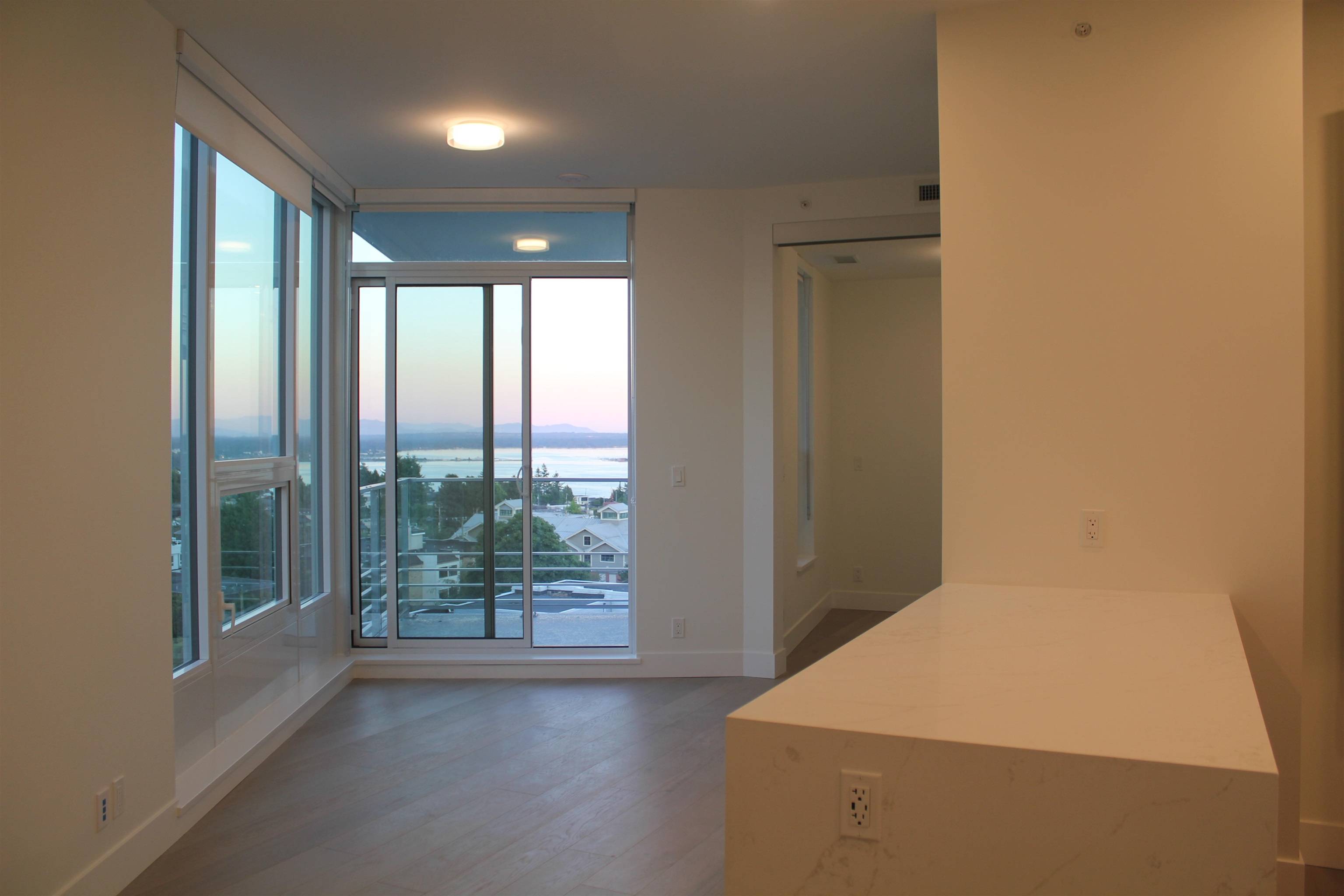 White Rock, BC V4B 0C7,1342 Johnston RD #702