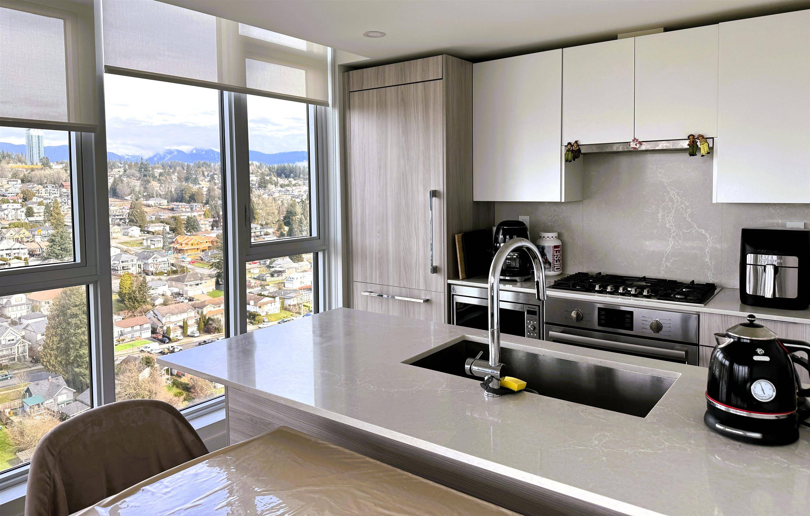 Coquitlam, BC V3K 0J3,901 Lougheed HWY #2303