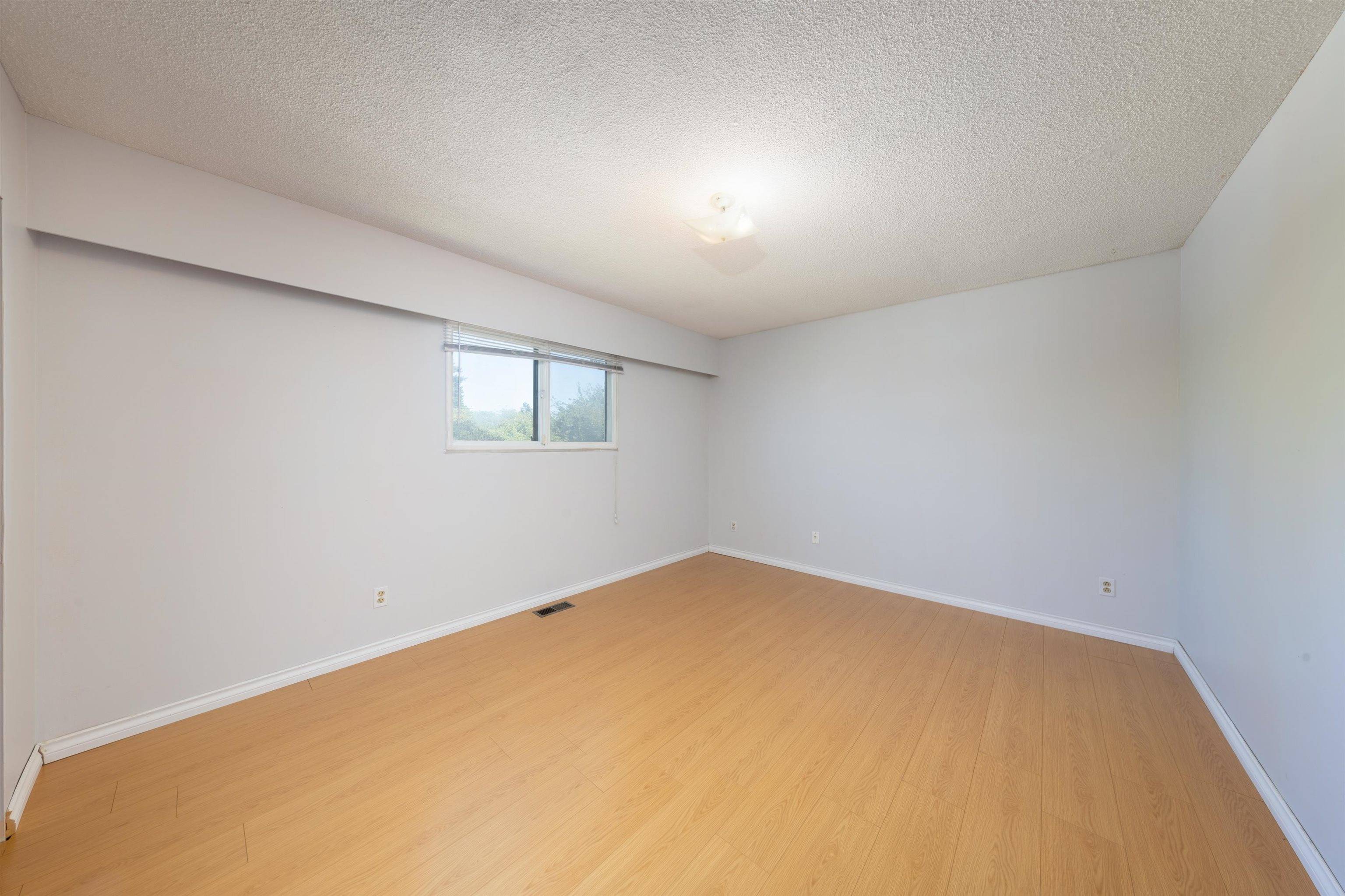 Vancouver, BC V5R 3K1,5591 Clarendon ST