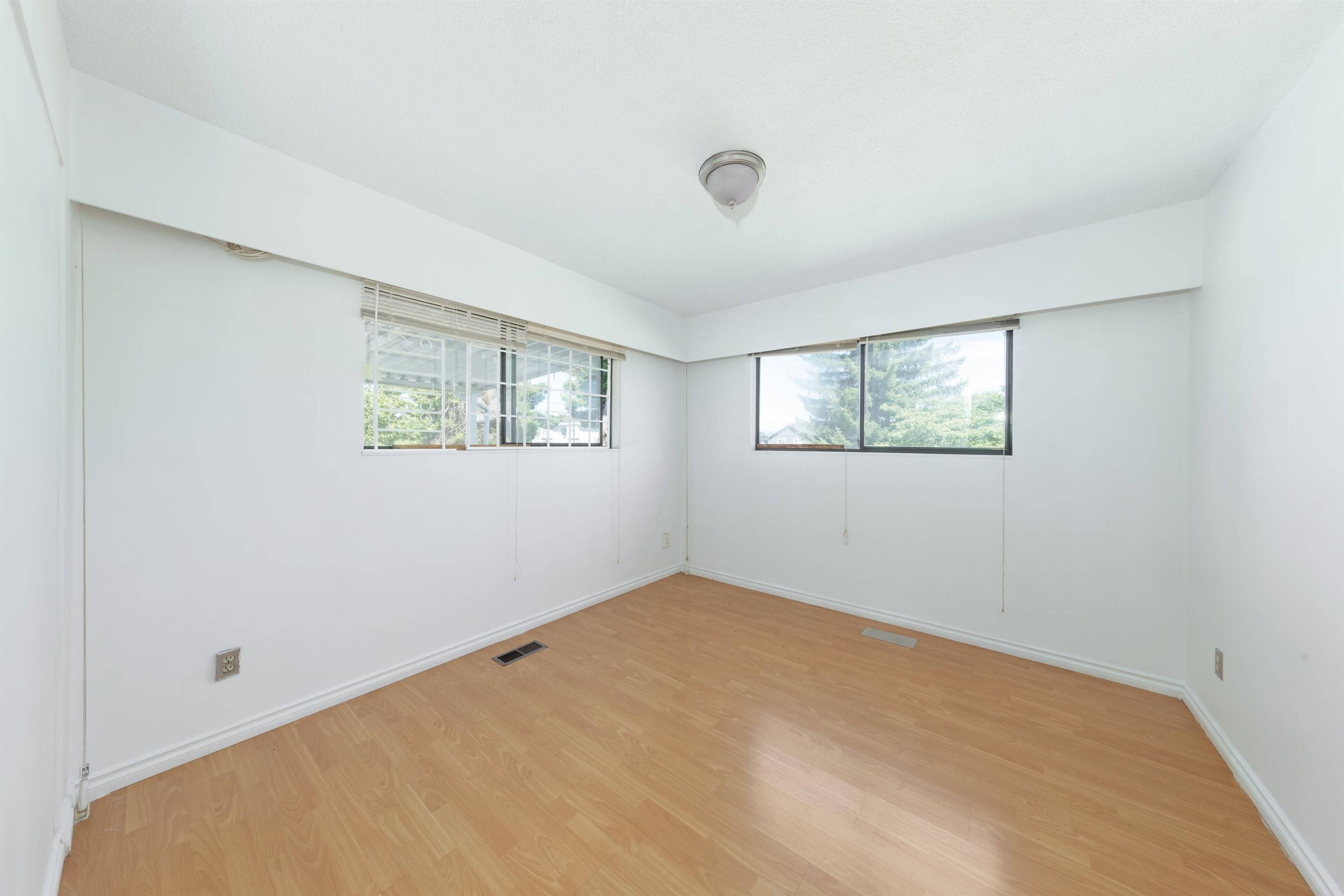 Vancouver, BC V5R 3K1,5591 Clarendon ST