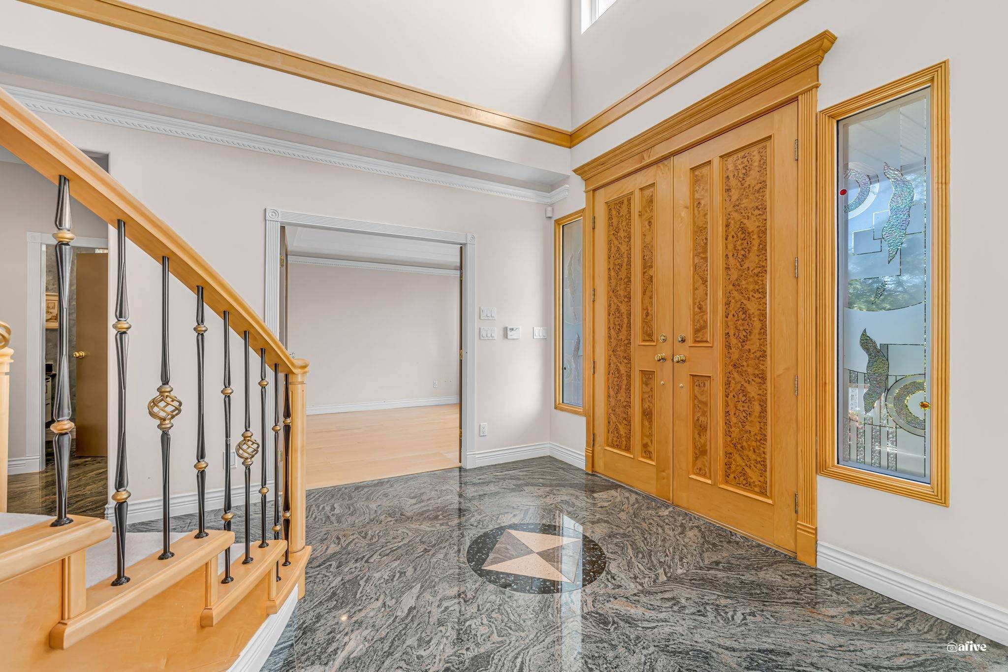 Vancouver, BC V6P 1T1,1463 W 57th ST