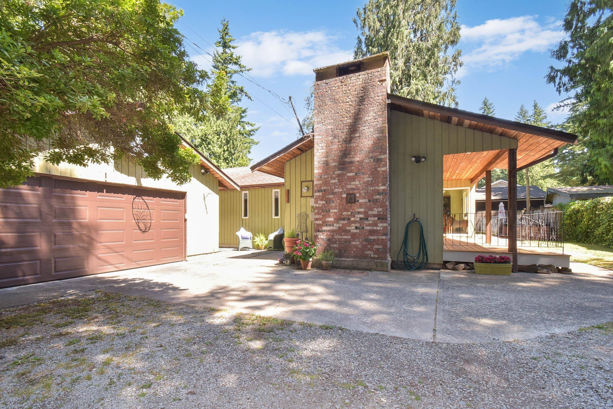 Langley, BC V3A 2A1,3858 205a ST