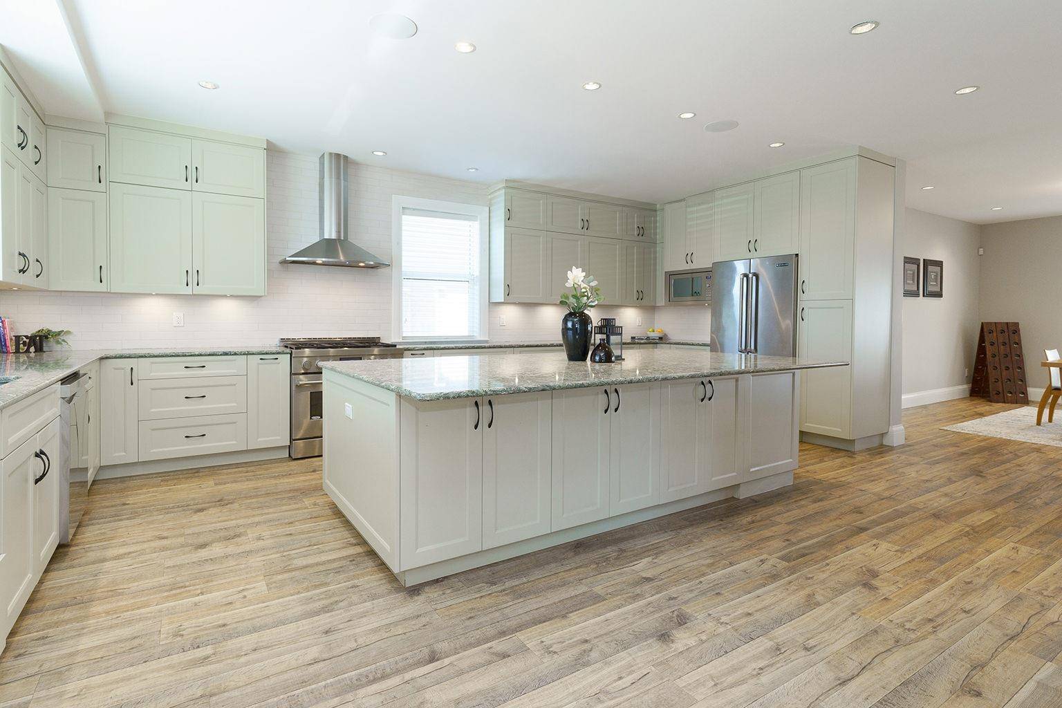 Coquitlam, BC V3K 3K8,1055 Charland AVE