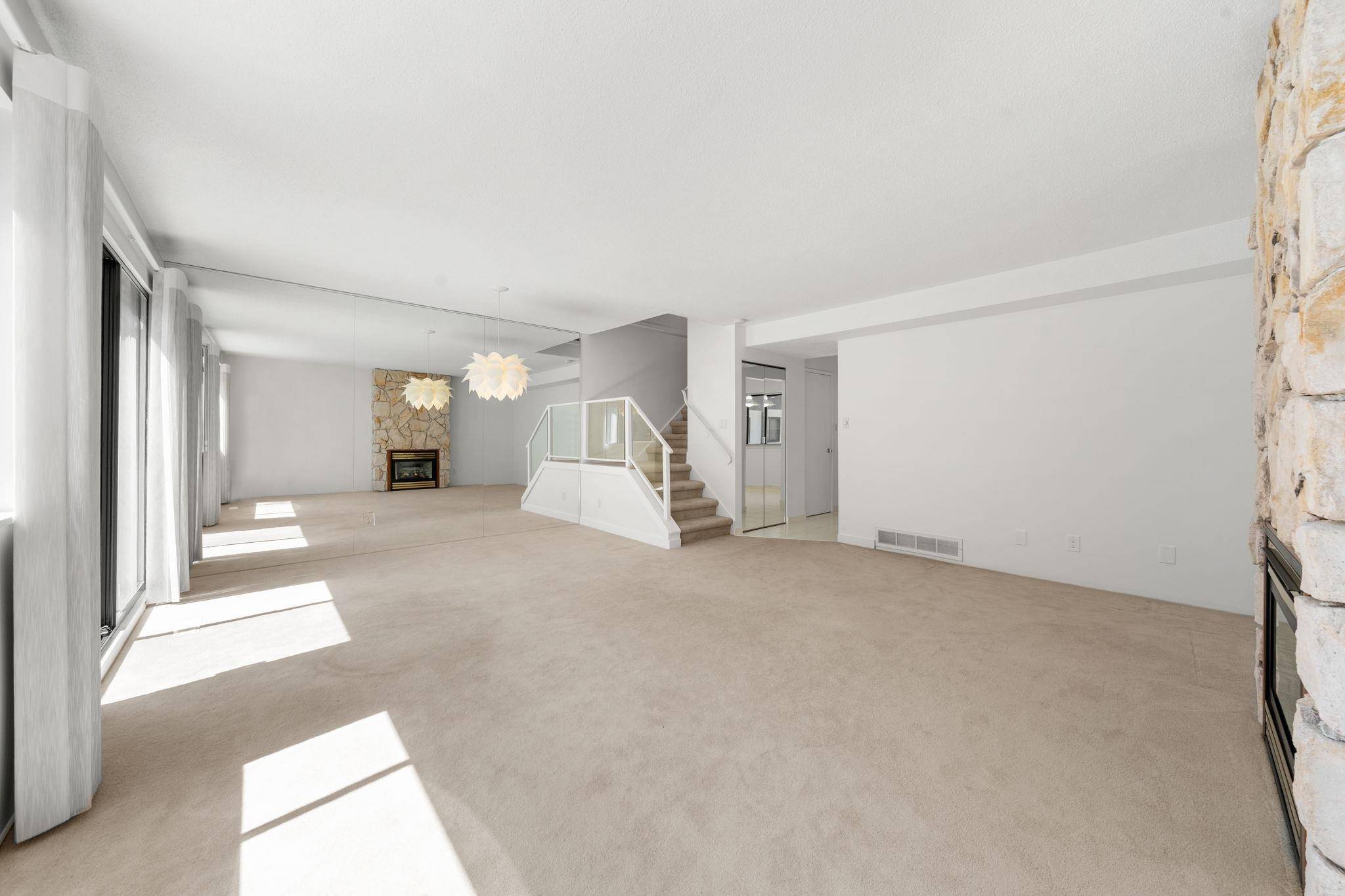 Burnaby, BC V5A 1P9,7319 Coronado DR