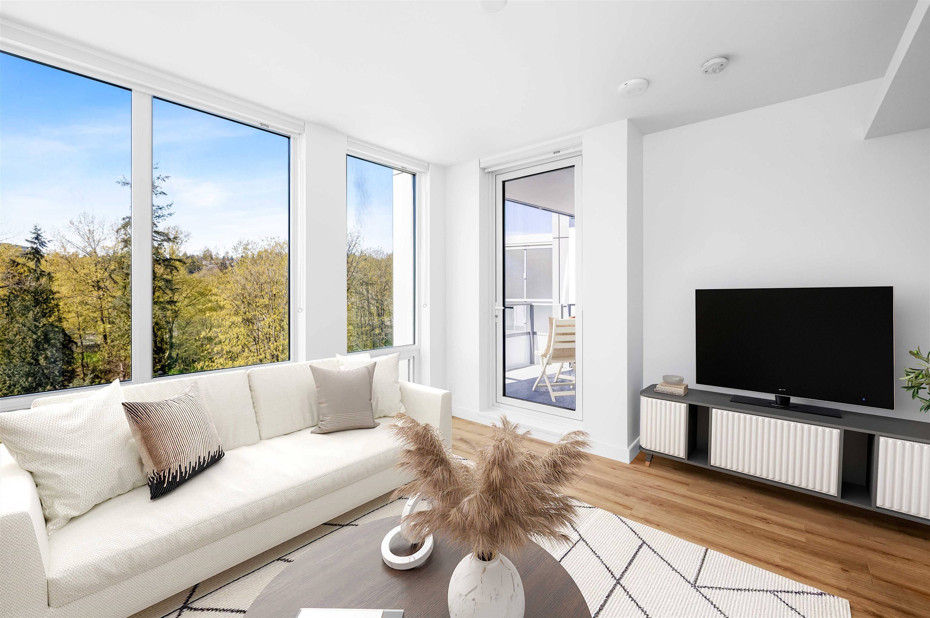 North Vancouver, BC V7J 0E6,1500 Fern ST #618