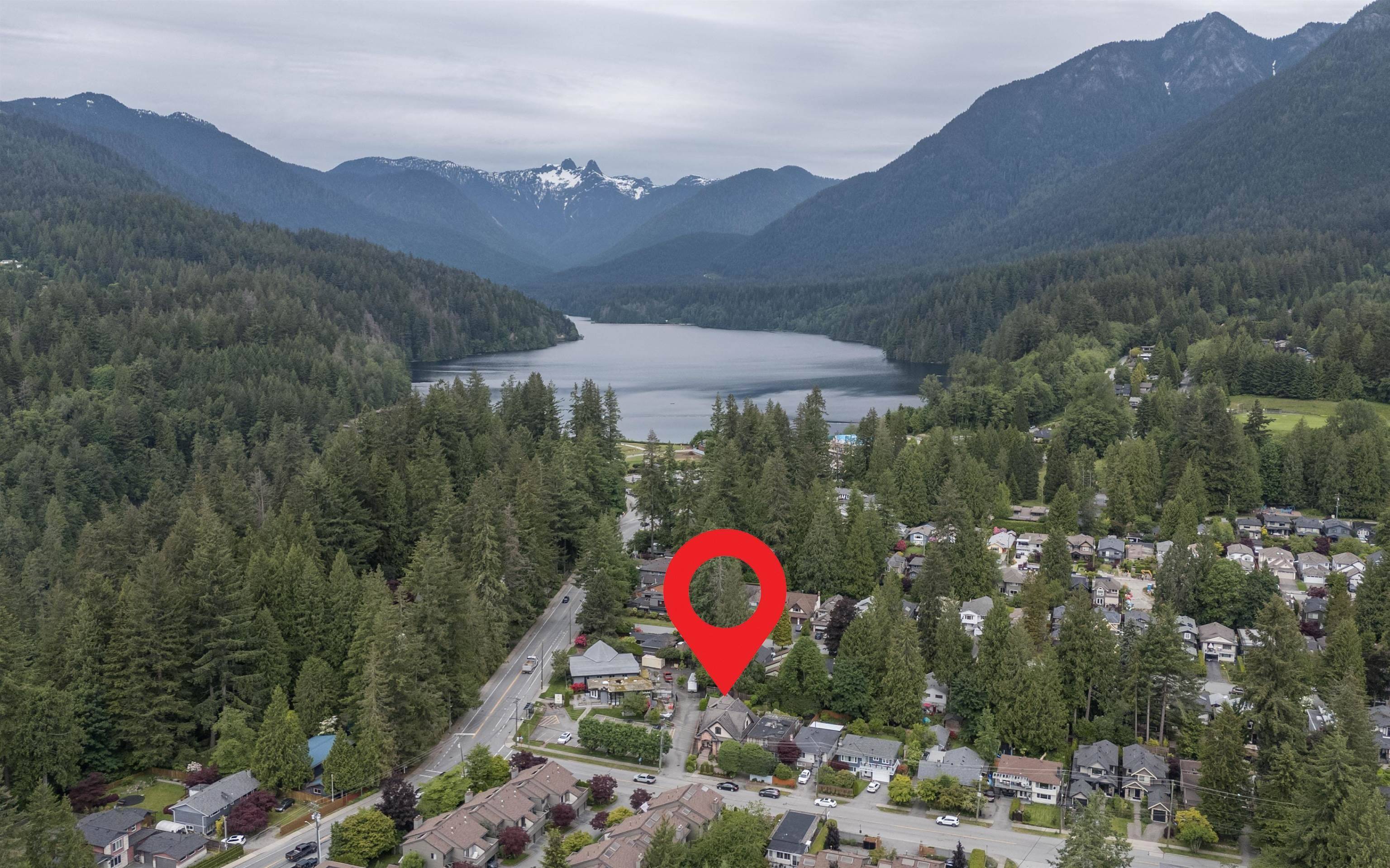 North Vancouver, BC V7R 2H7,1134 Montroyal BLVD