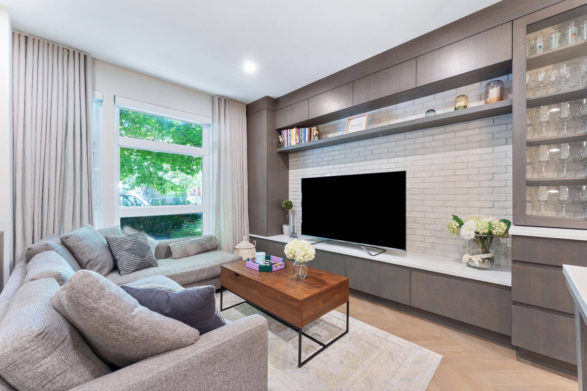 Vancouver, BC V5T 3P6,2705 Guelph ST