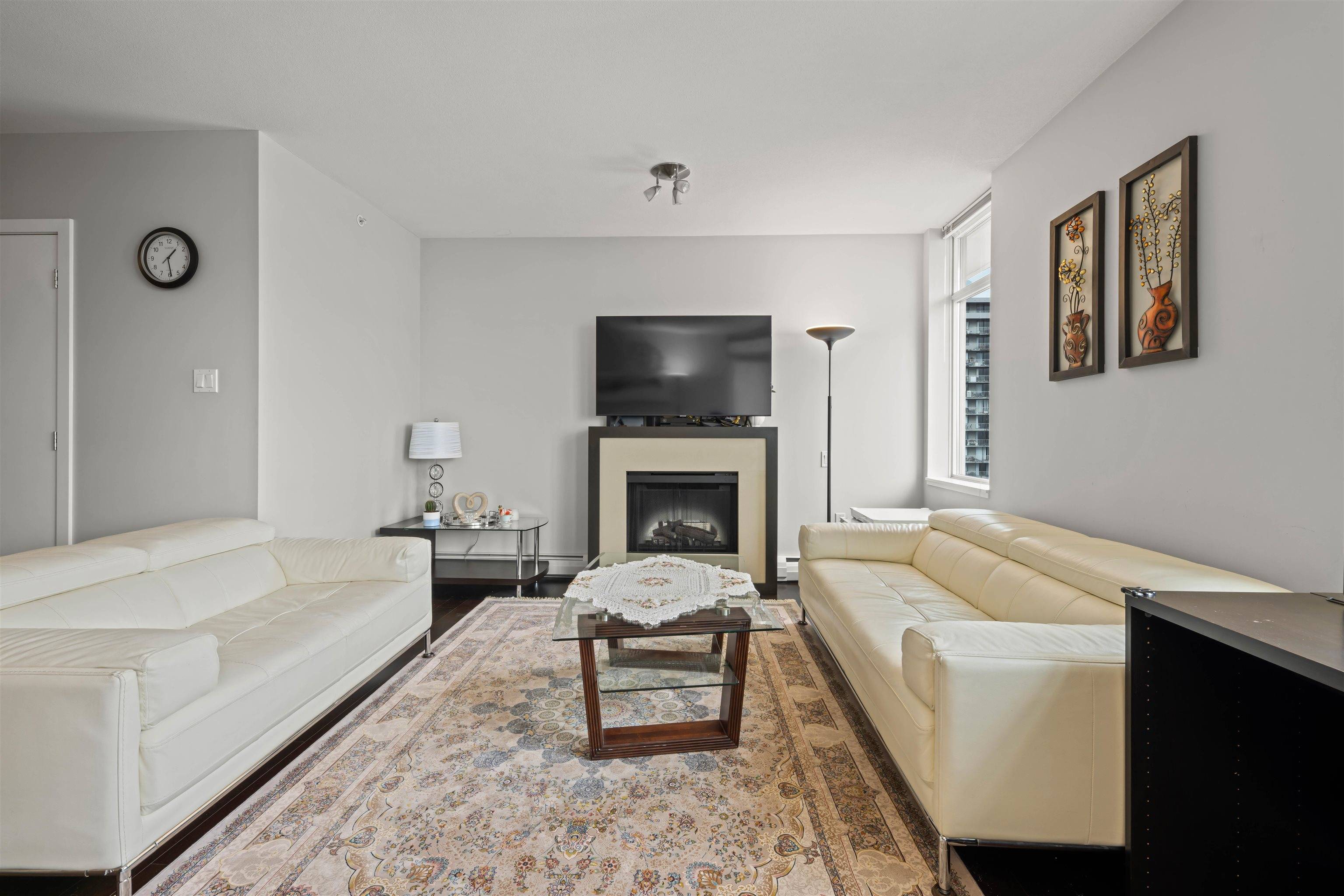 North Vancouver, BC V7M 0A6,1320 Chesterfield AVE #1706