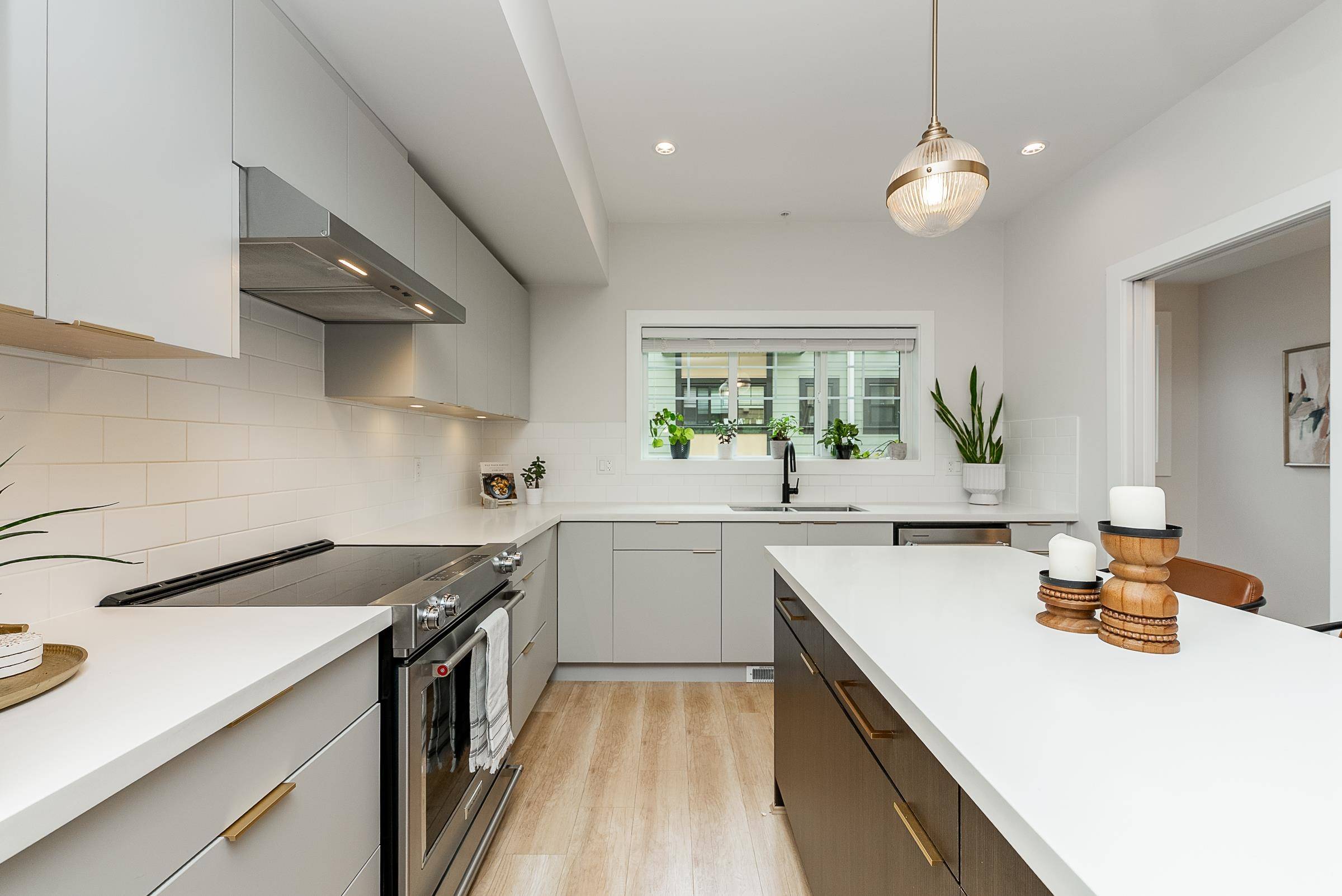 Port Moody, BC V3H 0M6,80 Elgin ST #202