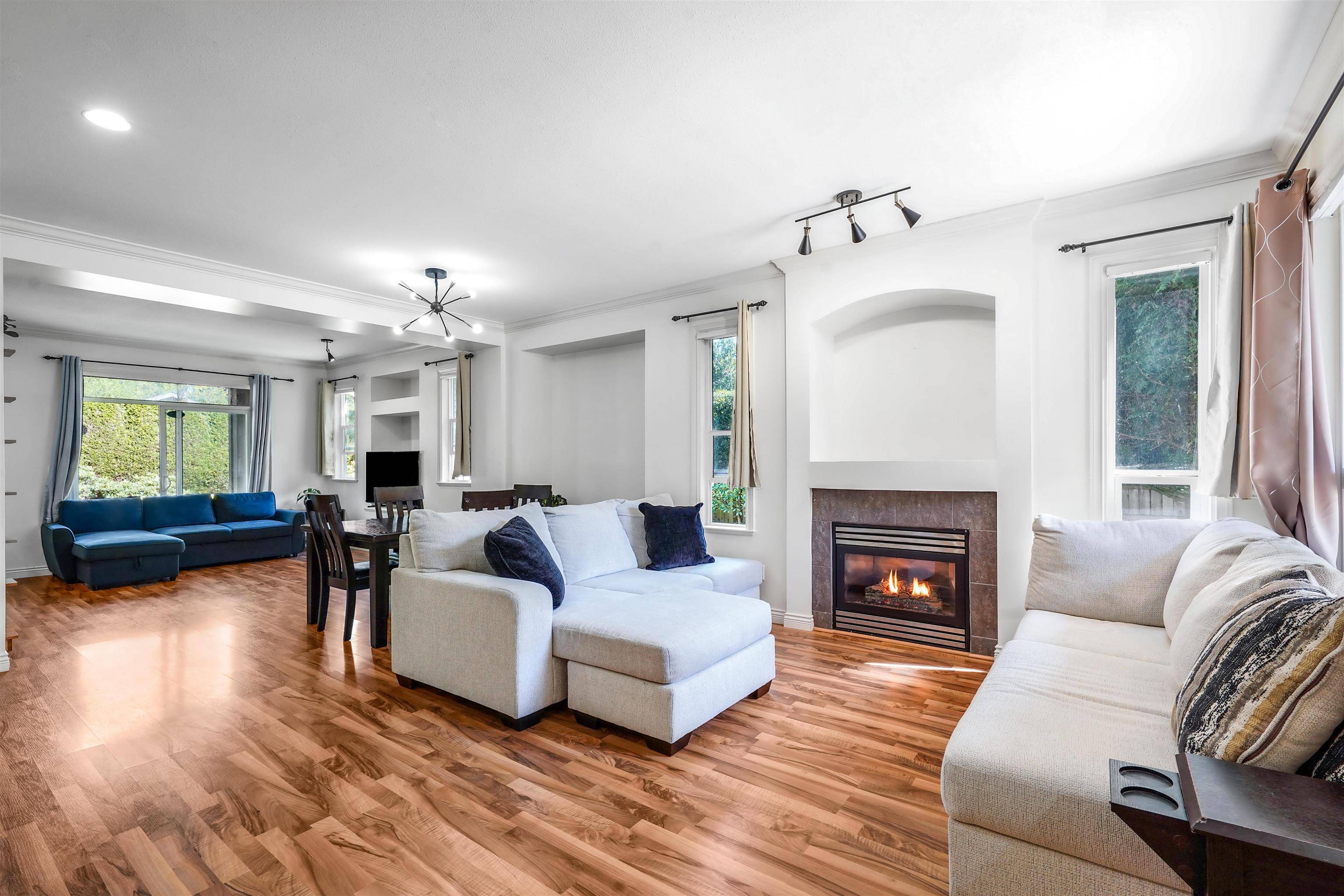 Surrey, BC V3W 1X2,15168 66a AVE #53