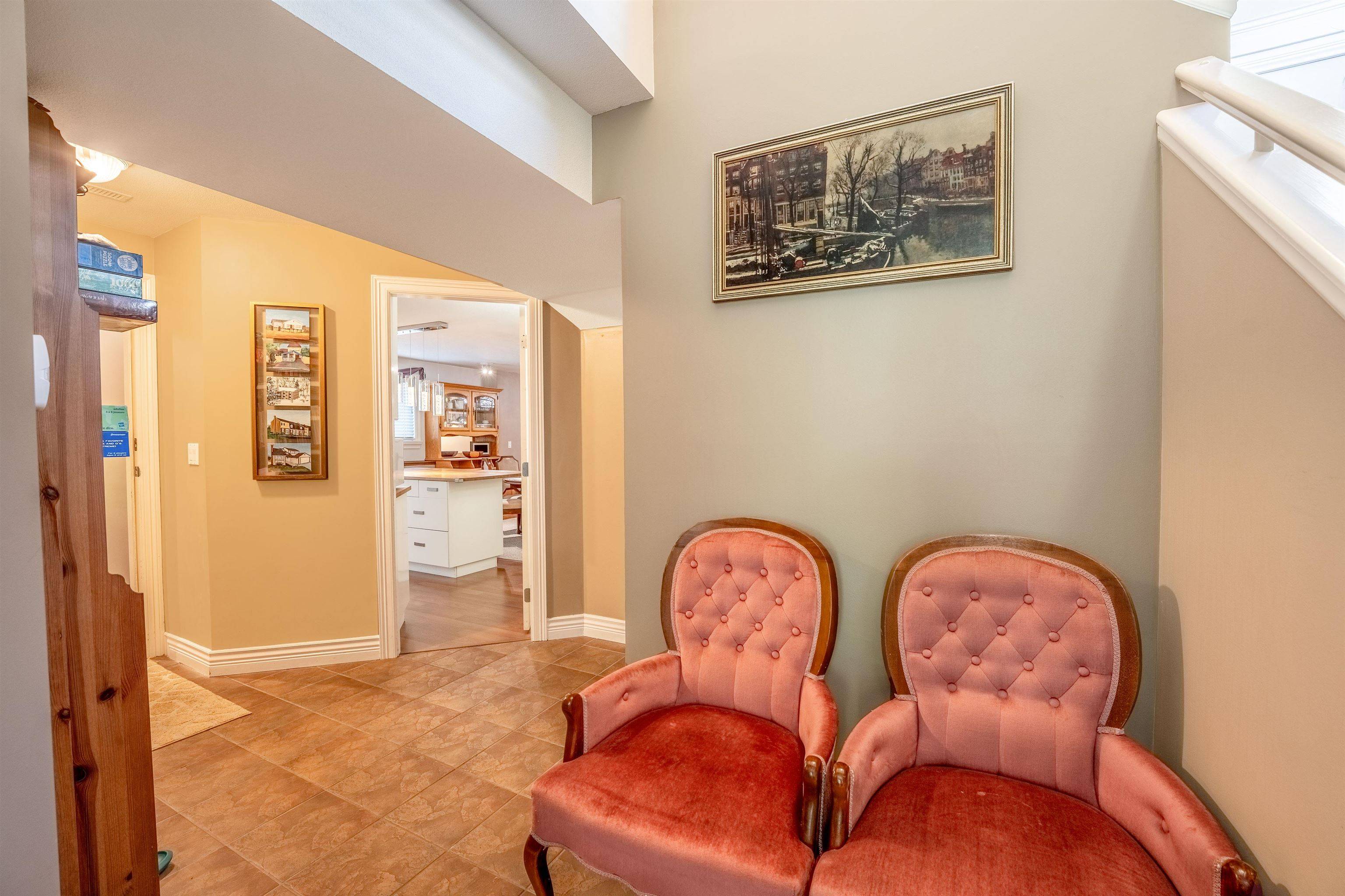 Coquitlam, BC V3E 3N7,3051 Sienna CT