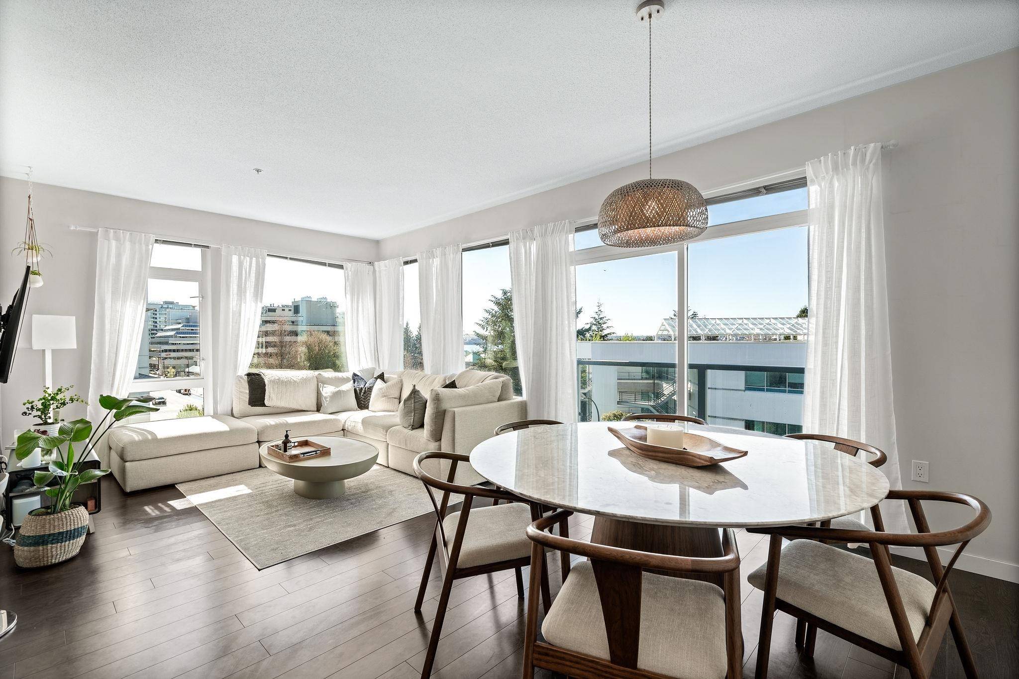 North Vancouver, BC V7M 0E8,277 W 1st ST #306
