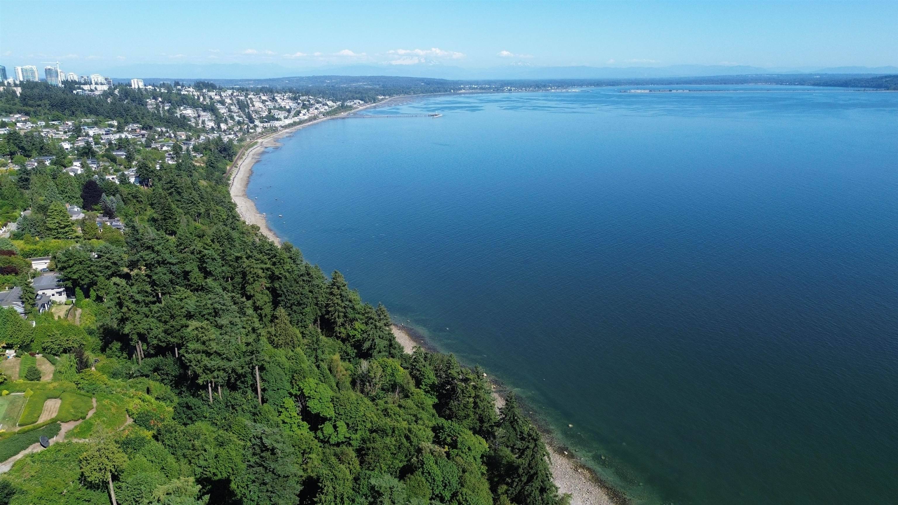 White Rock, BC V4A 1A4,13752 Marine DR