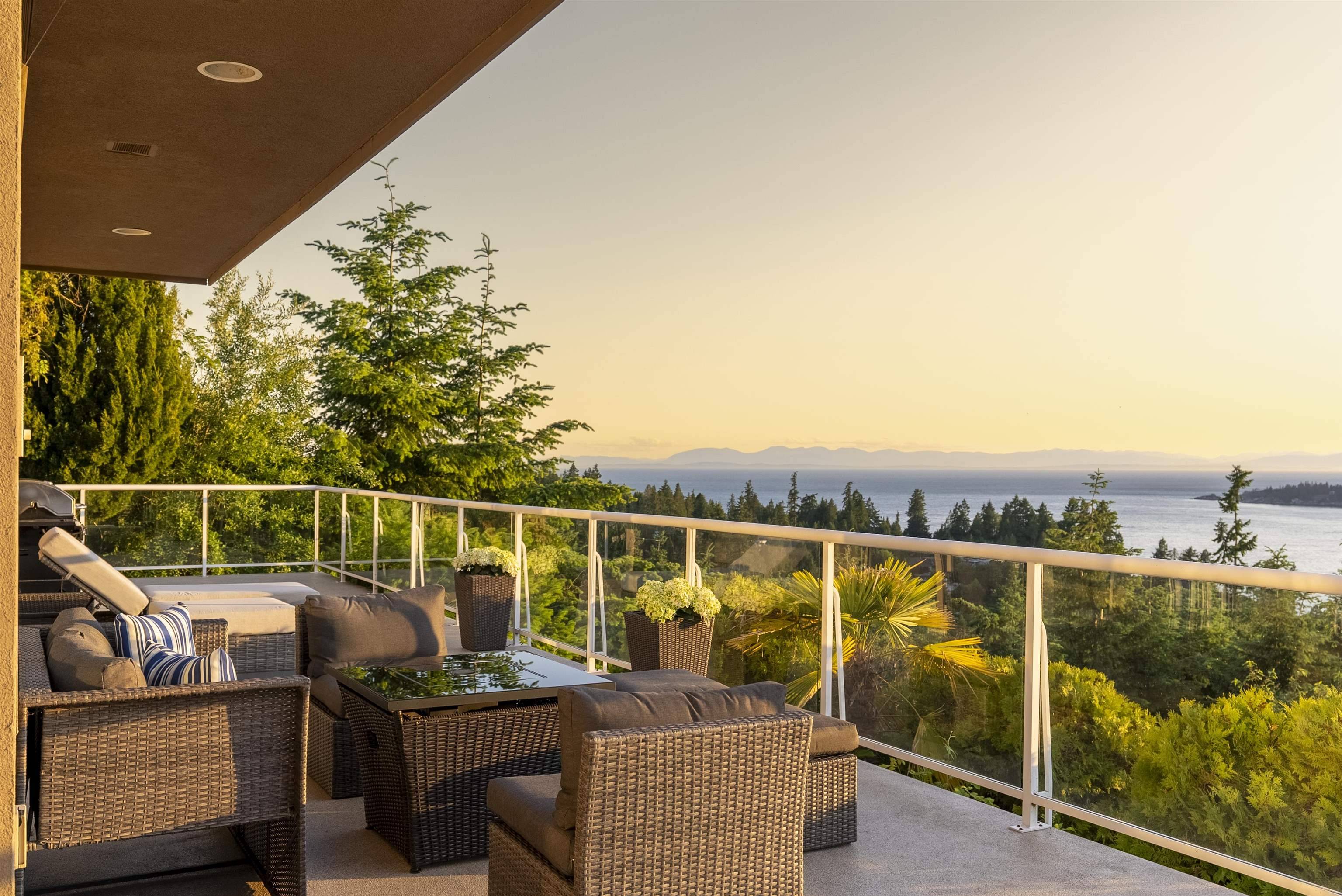 West Vancouver, BC V7W 3E9,5532 Westhaven RD