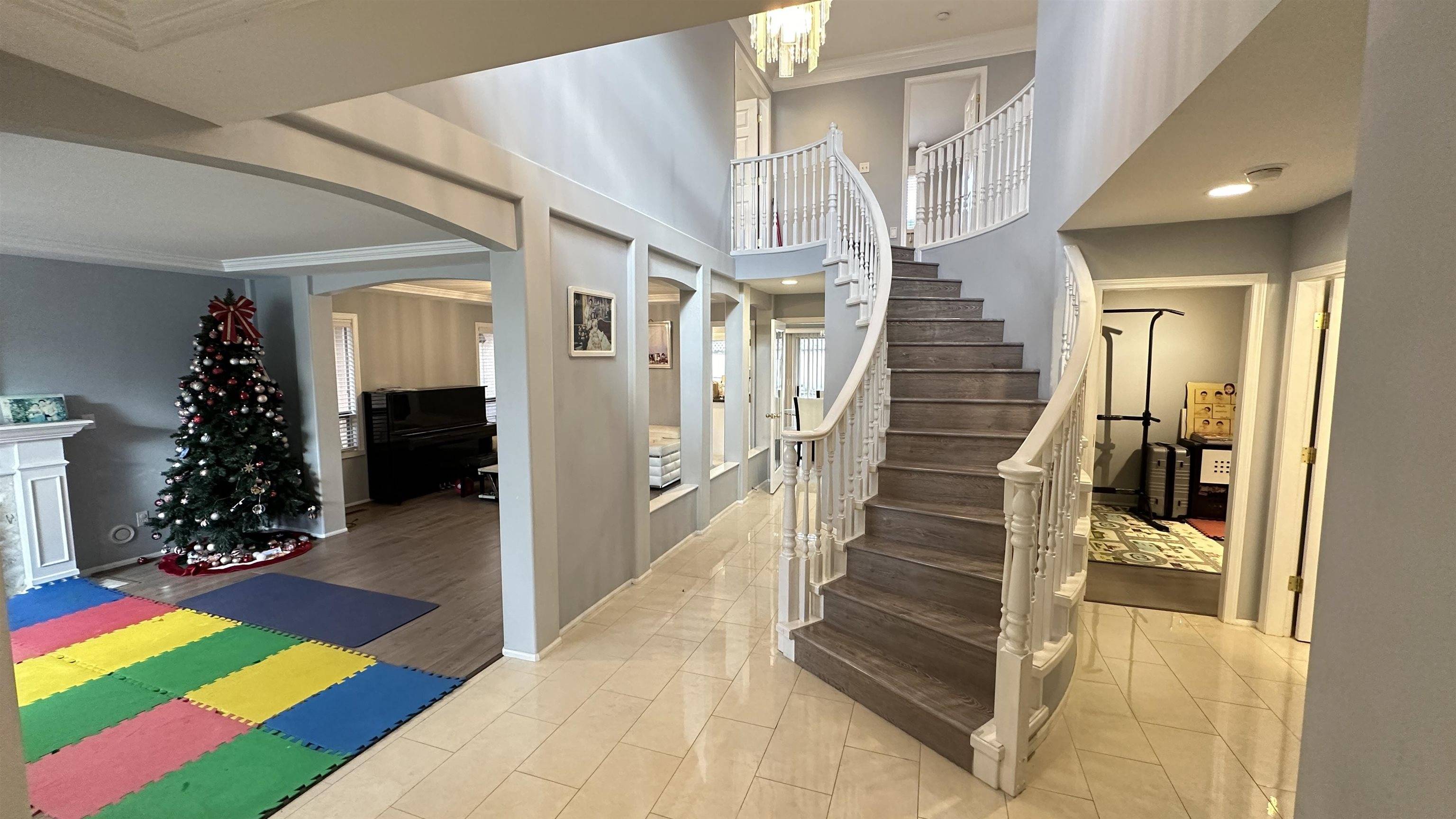Richmond, BC V6X 3M9,3638 Kilby CT