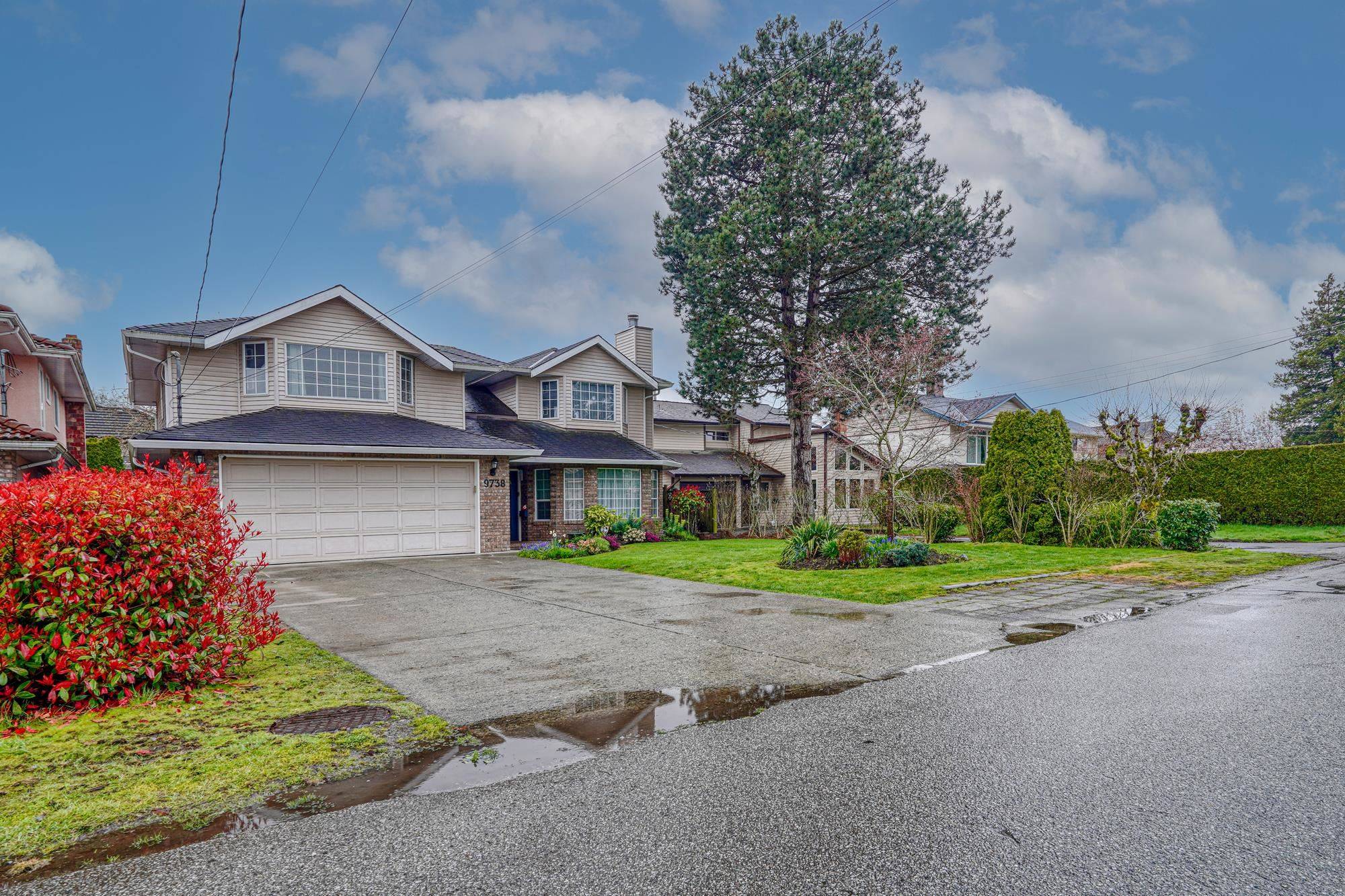 Richmond, BC V7A 2A1,9738 Bakerview DR