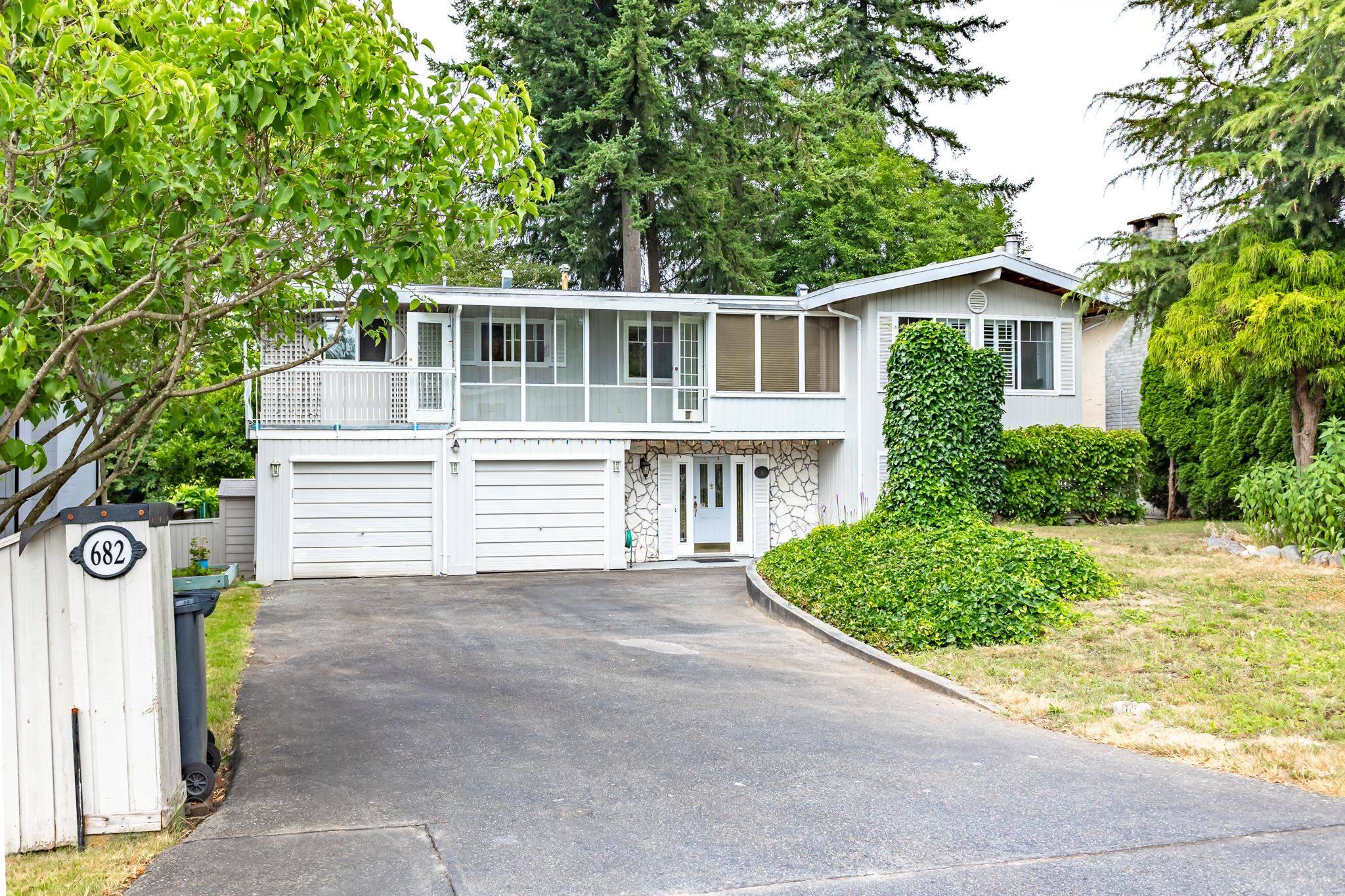 Coquitlam, BC V3J 5A5,682 Folsom ST
