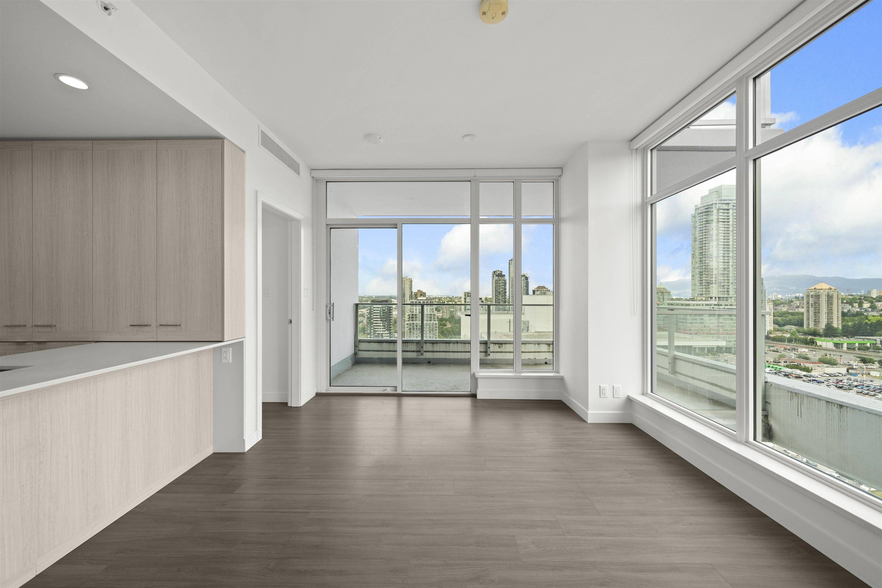 Burnaby, BC V5C 0M1,2311 Beta AVE #2807