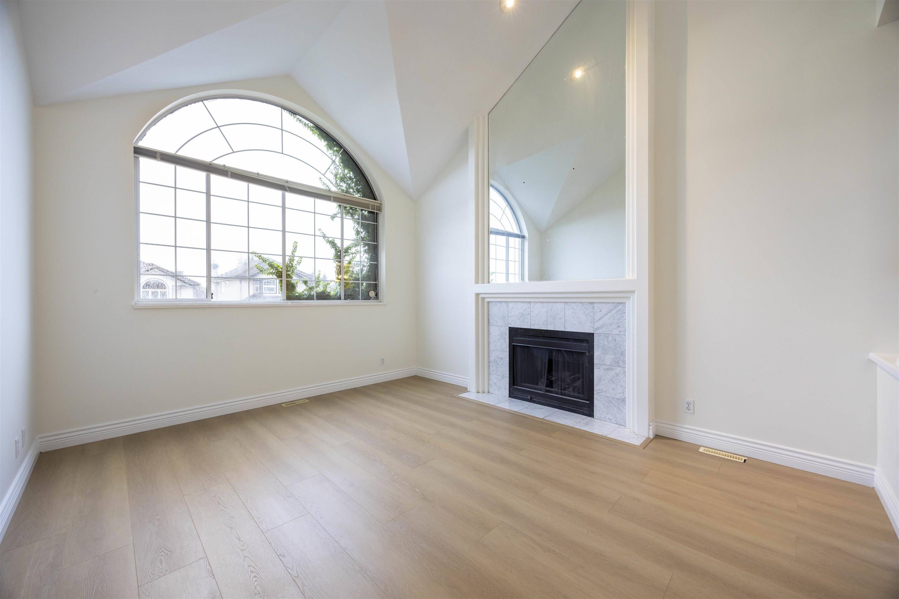 Coquitlam, BC V3E 2Y2,1569 Manzanita CT