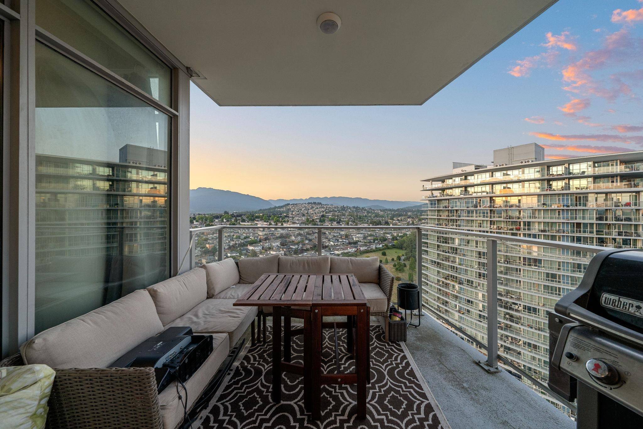 Burnaby, BC V5C 0L5,1788 Gilmore AVE #2810