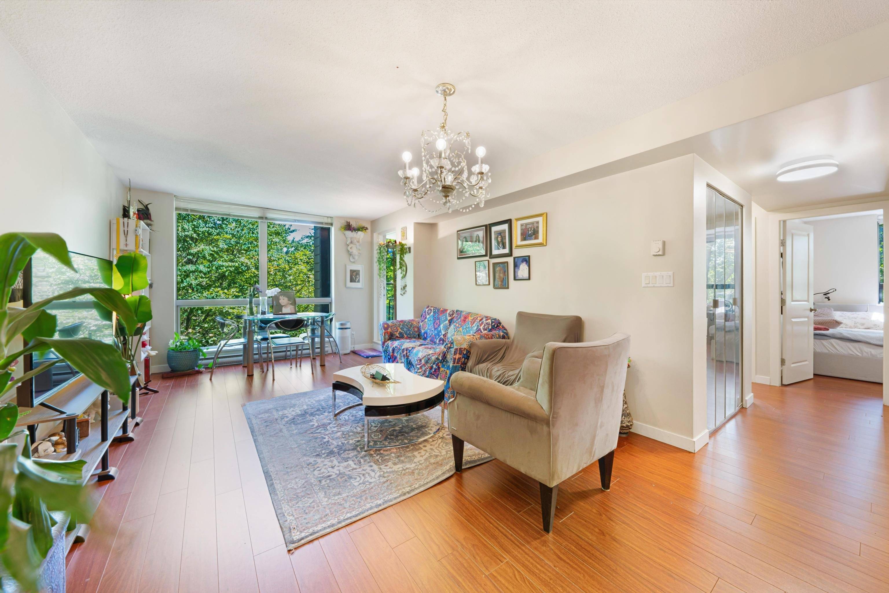 Vancouver, BC V5R 6H4,3663 Crowley DR #403