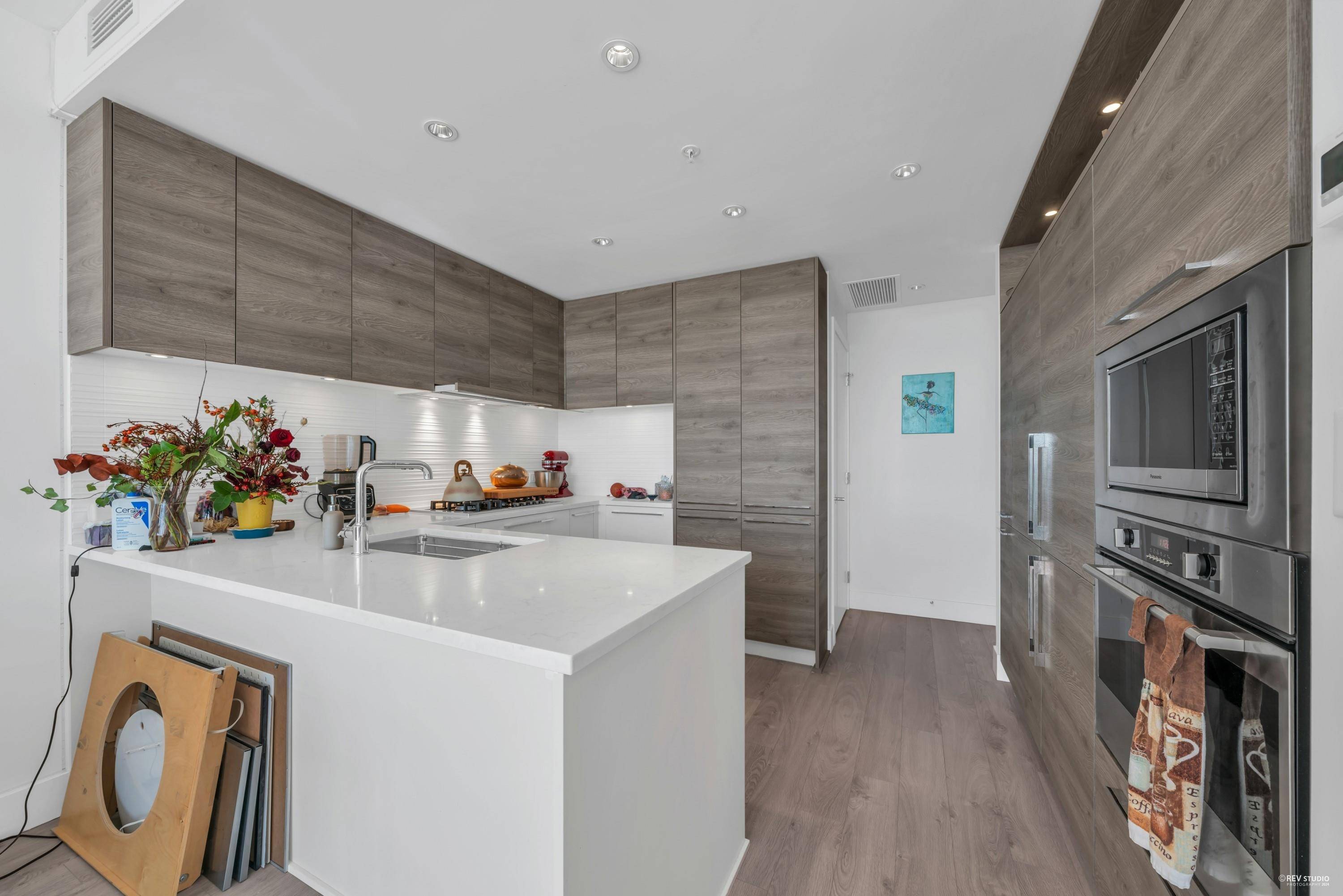 Burnaby, BC V3N 0H2,7303 Noble LN #709