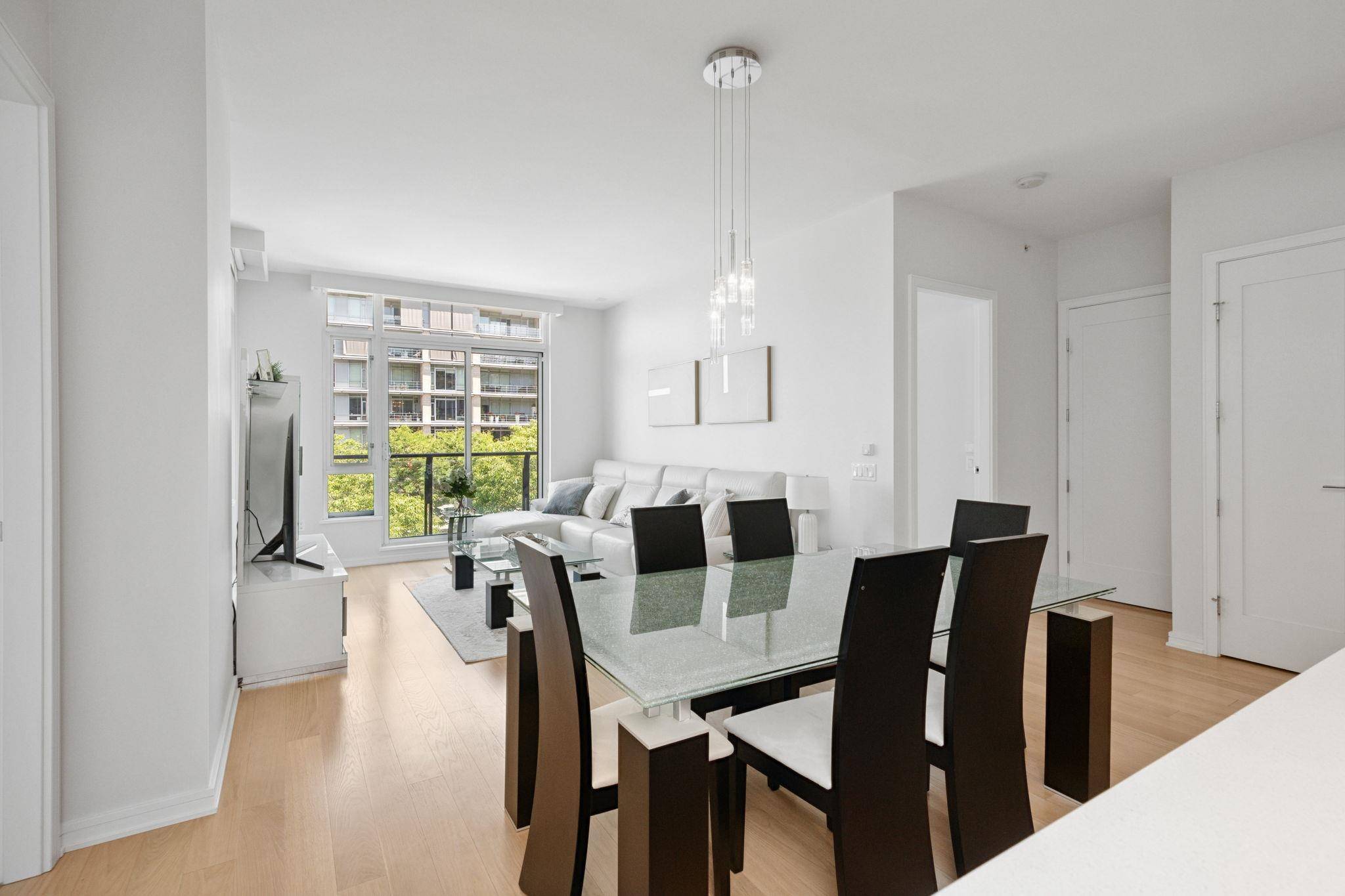 Vancouver, BC V5Y 0B8,1625 Manitoba ST #302