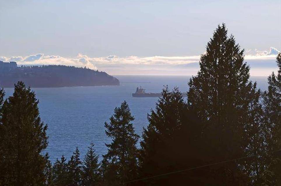 West Vancouver, BC V7V 4L2,1910 27th ST