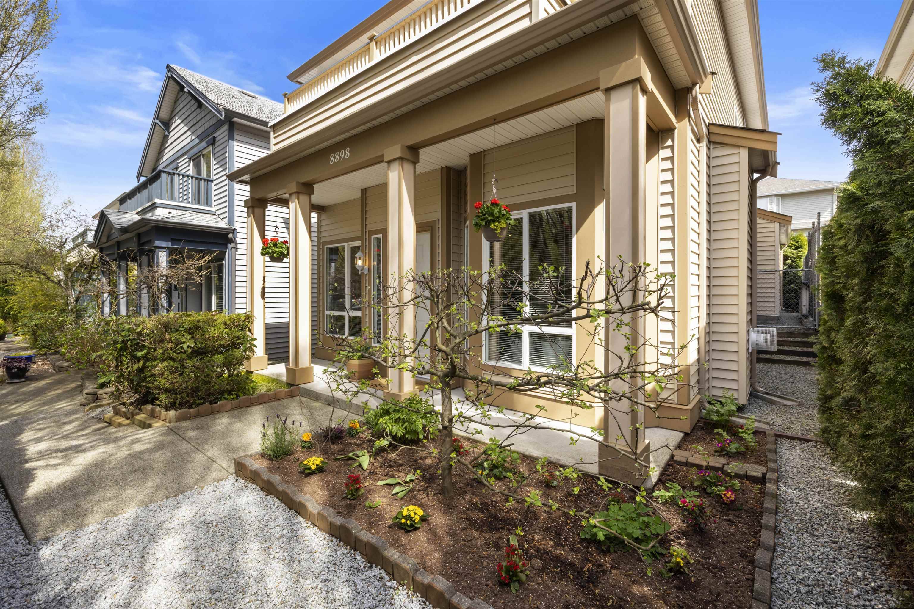 Langley, BC V1M 3Z7,8898 216 ST