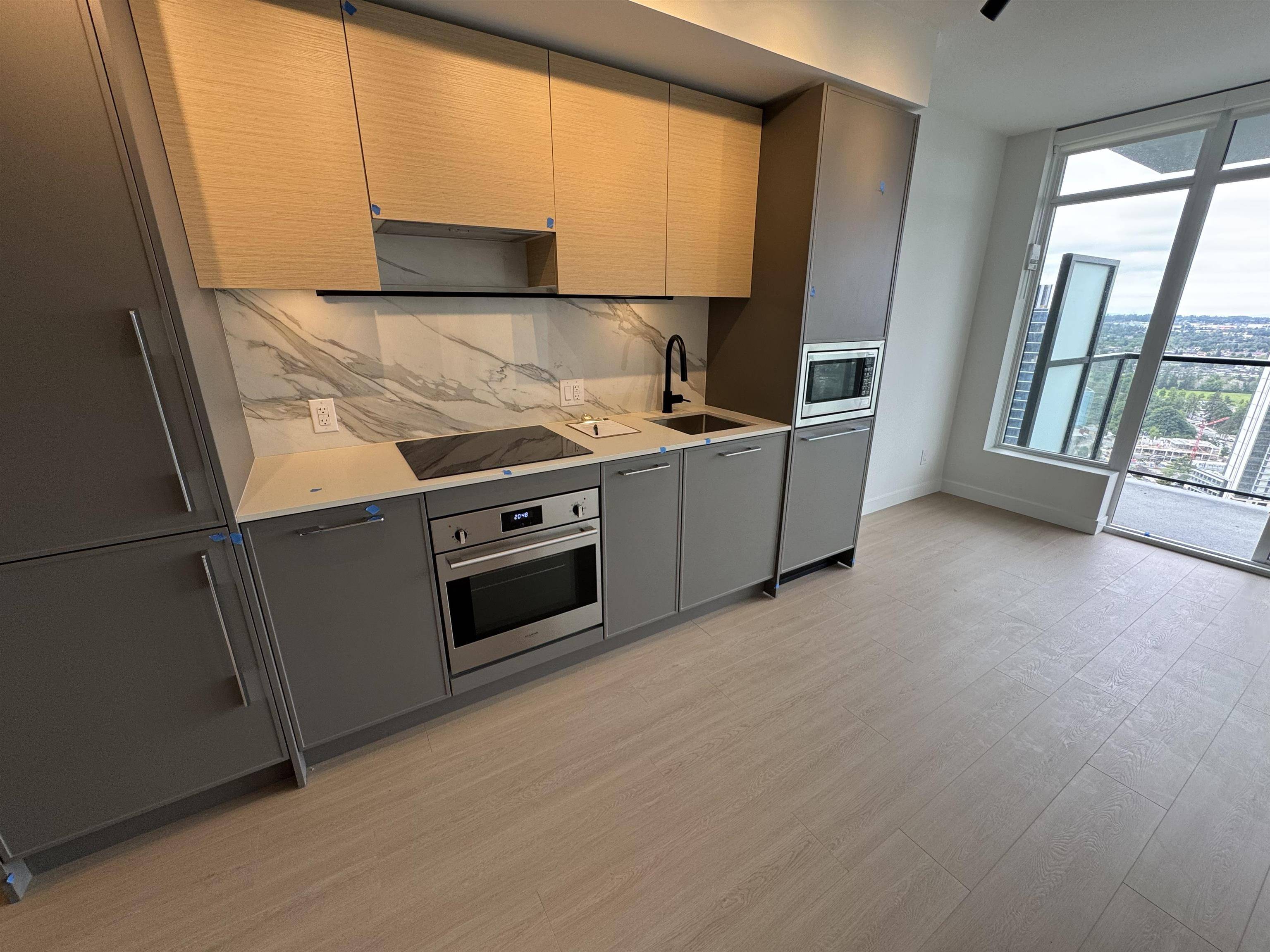 Surrey, BC V3T 0V8,13745 George Junction #2812