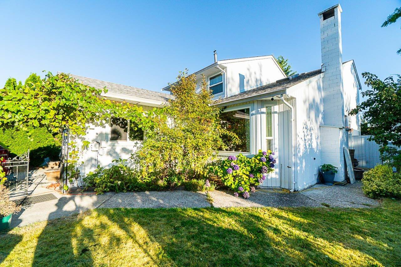 Surrey, BC V3R 7N7,15524 96b AVE