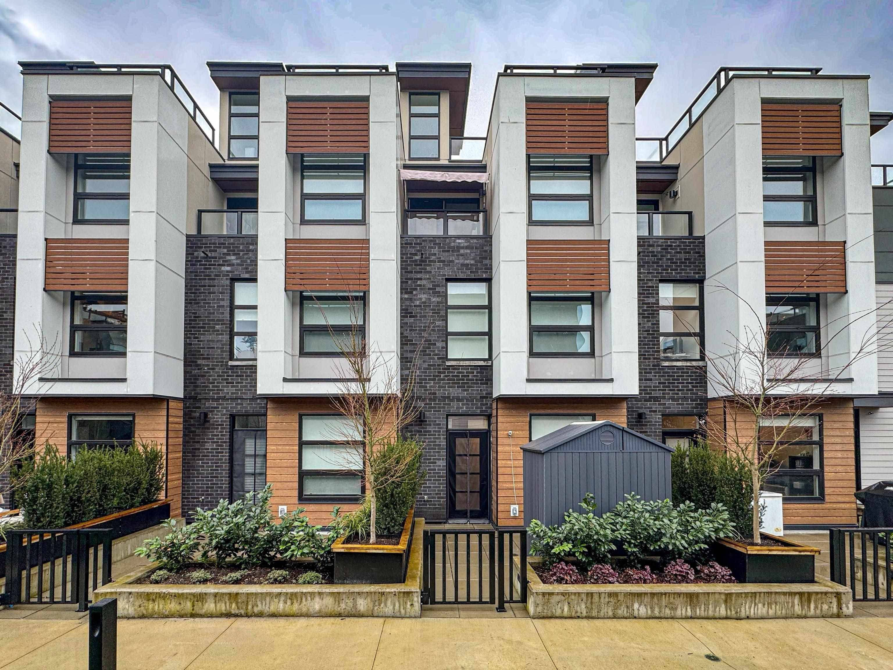 Burnaby, BC V5J 5C5,6085 Irmin ST #1204