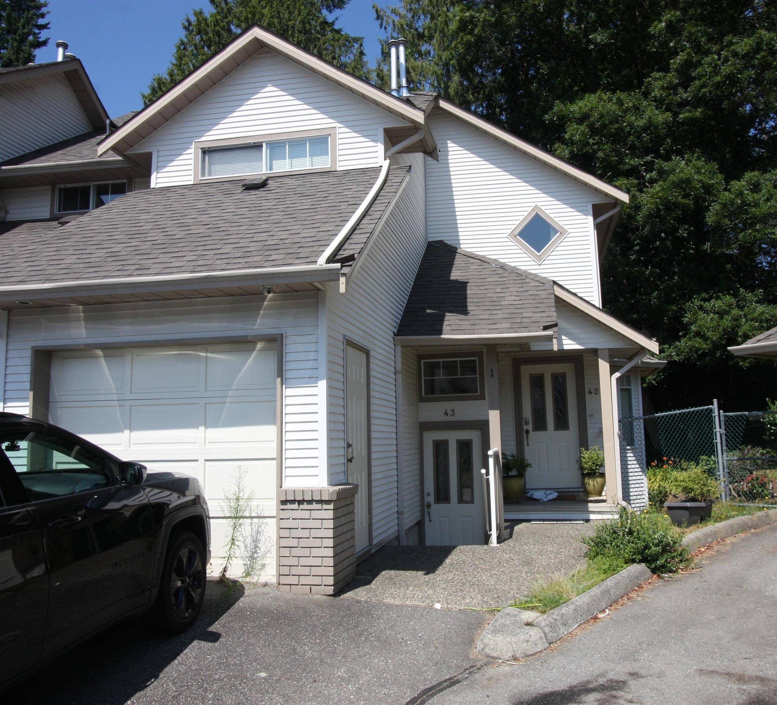 Mission, BC V2V 4X7,32361 Mcrae AVE #43