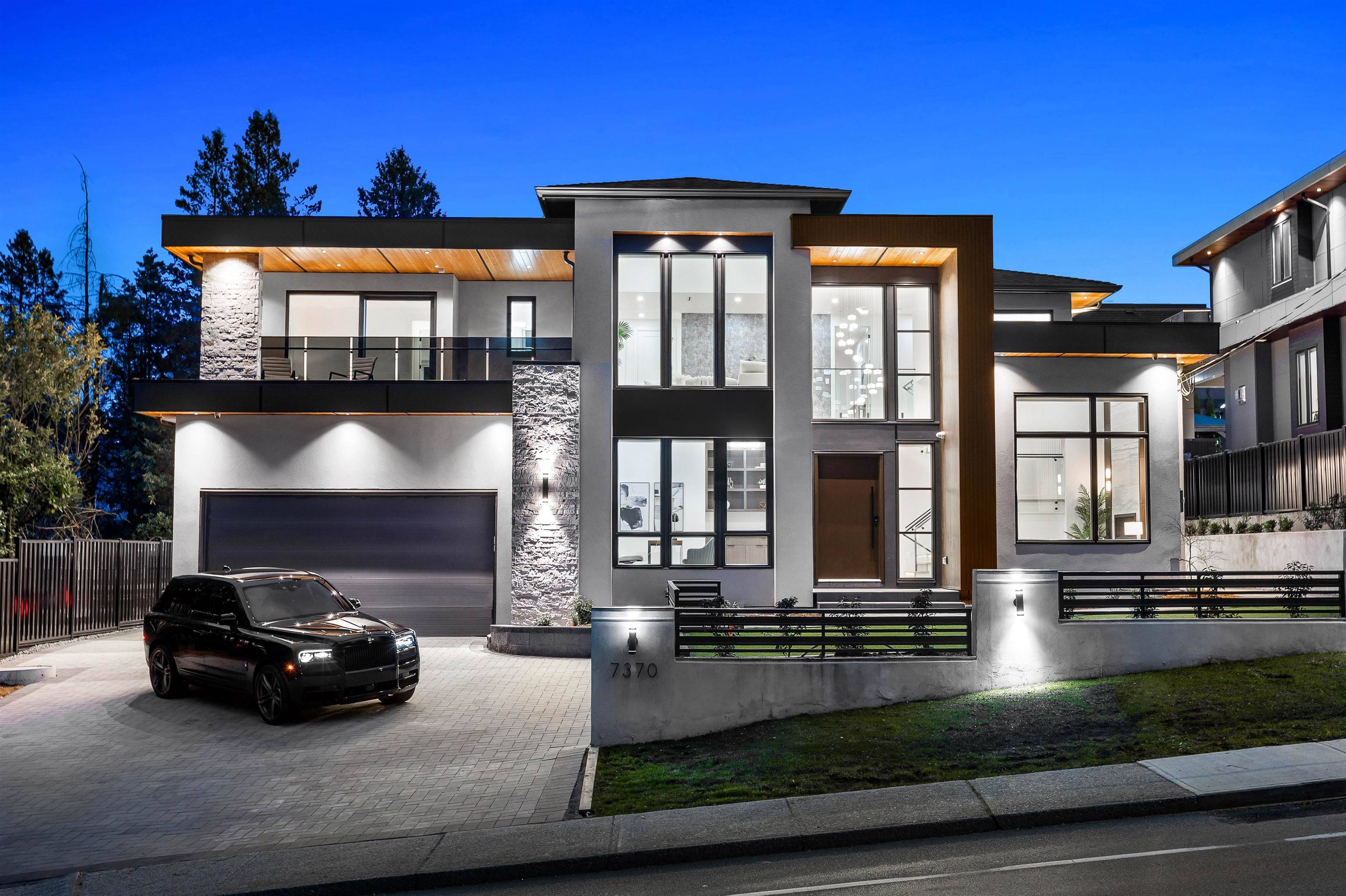 Burnaby, BC V5E 1Y5,7370 Burris ST
