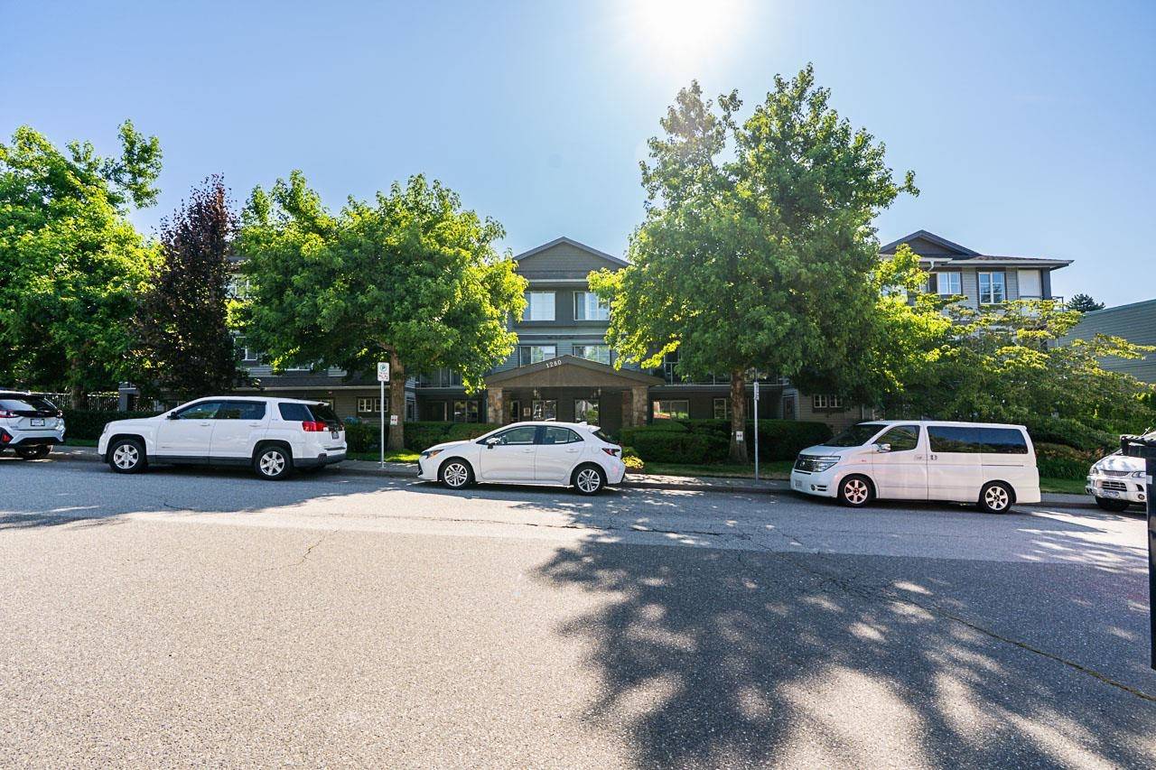 White Rock, BC V4B 4B9,1280 Merklin ST #303