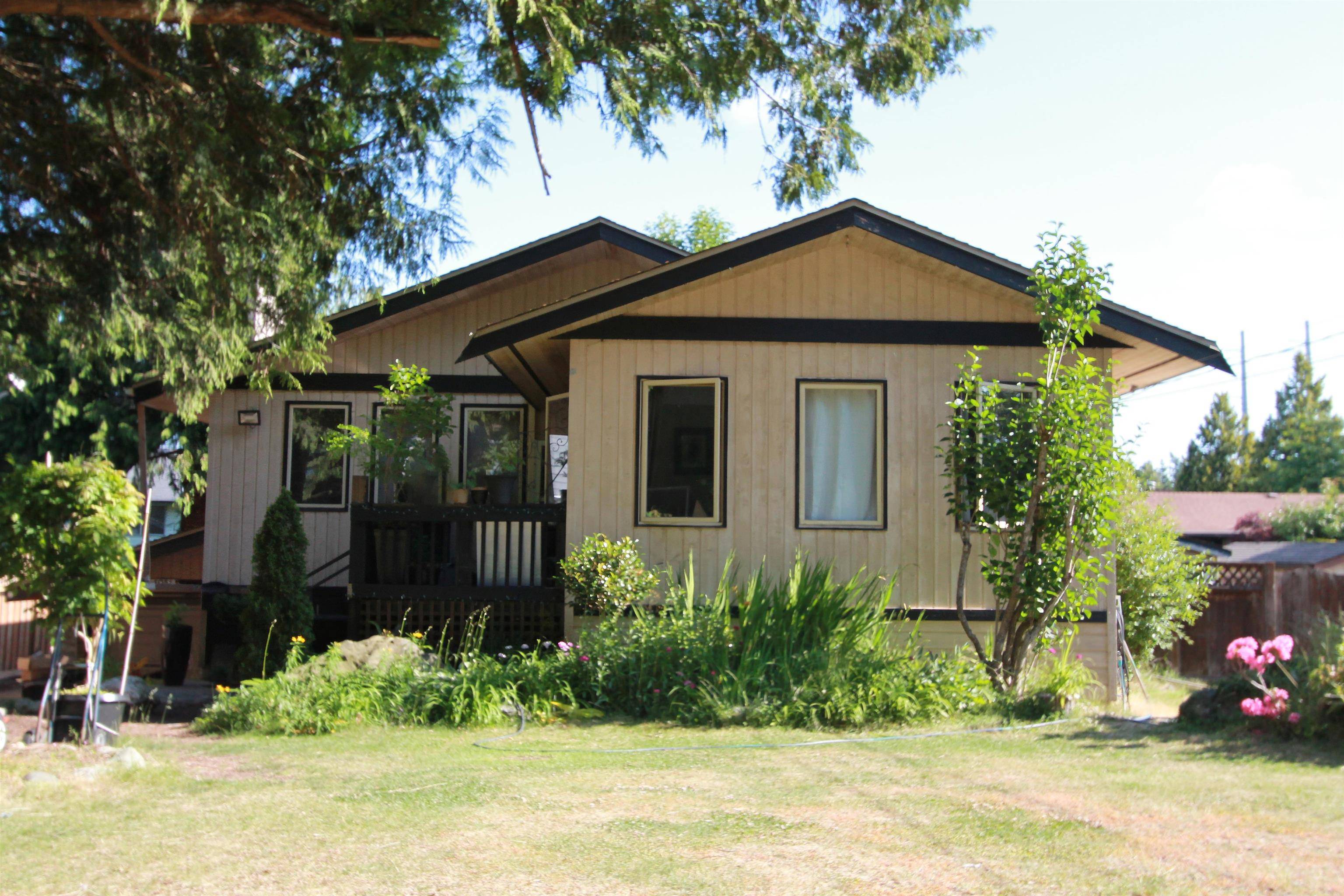 Tsawwassen, BC V4M 1C9,4951 2 AVE