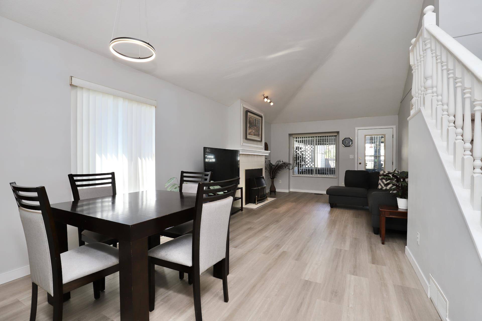 Maple Ridge, BC V2X 0C7,11465 207a ST