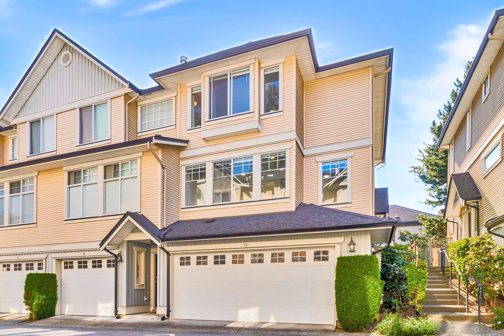 Surrey, BC V4N 0W2,8383 159 ST #13