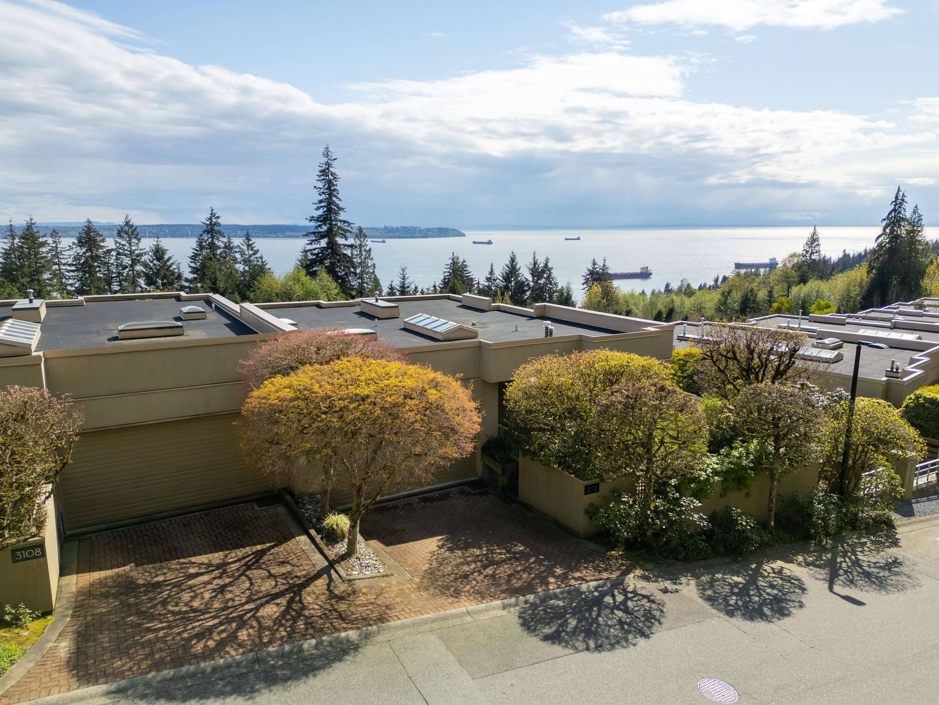 West Vancouver, BC V7S 4W1,3112 Deer Ridge DR