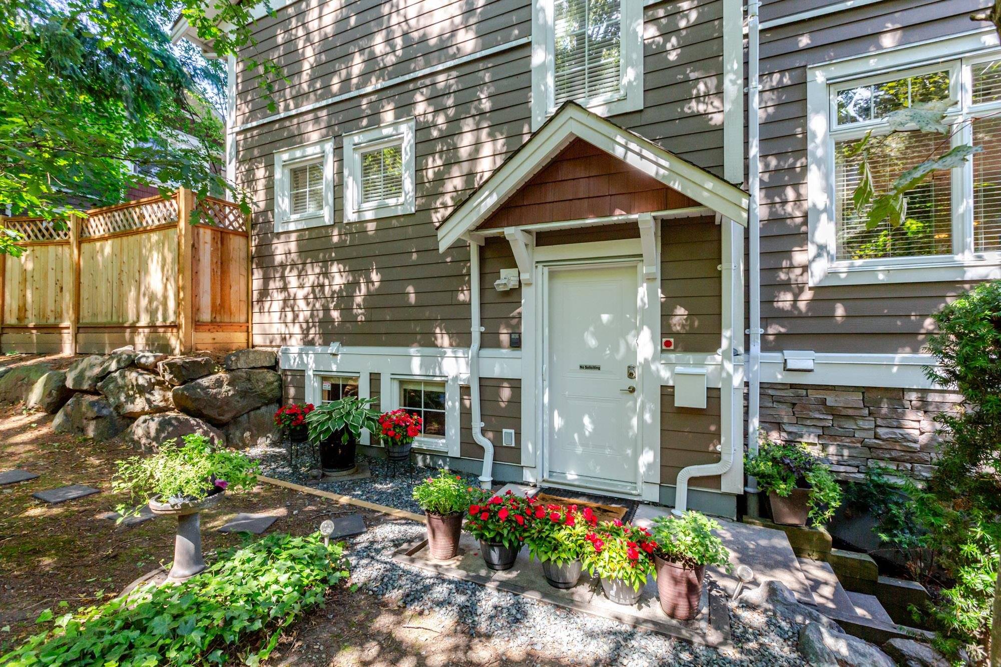 Surrey, BC V4P 0C3,2689 Parkway DR #13