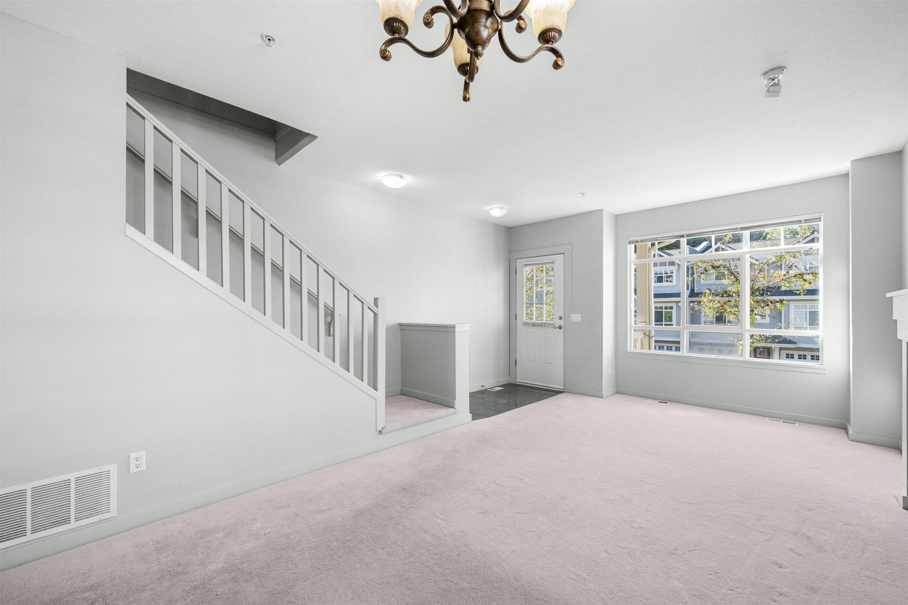 Vancouver, BC V5S 4X3,3265 Clermont Mews